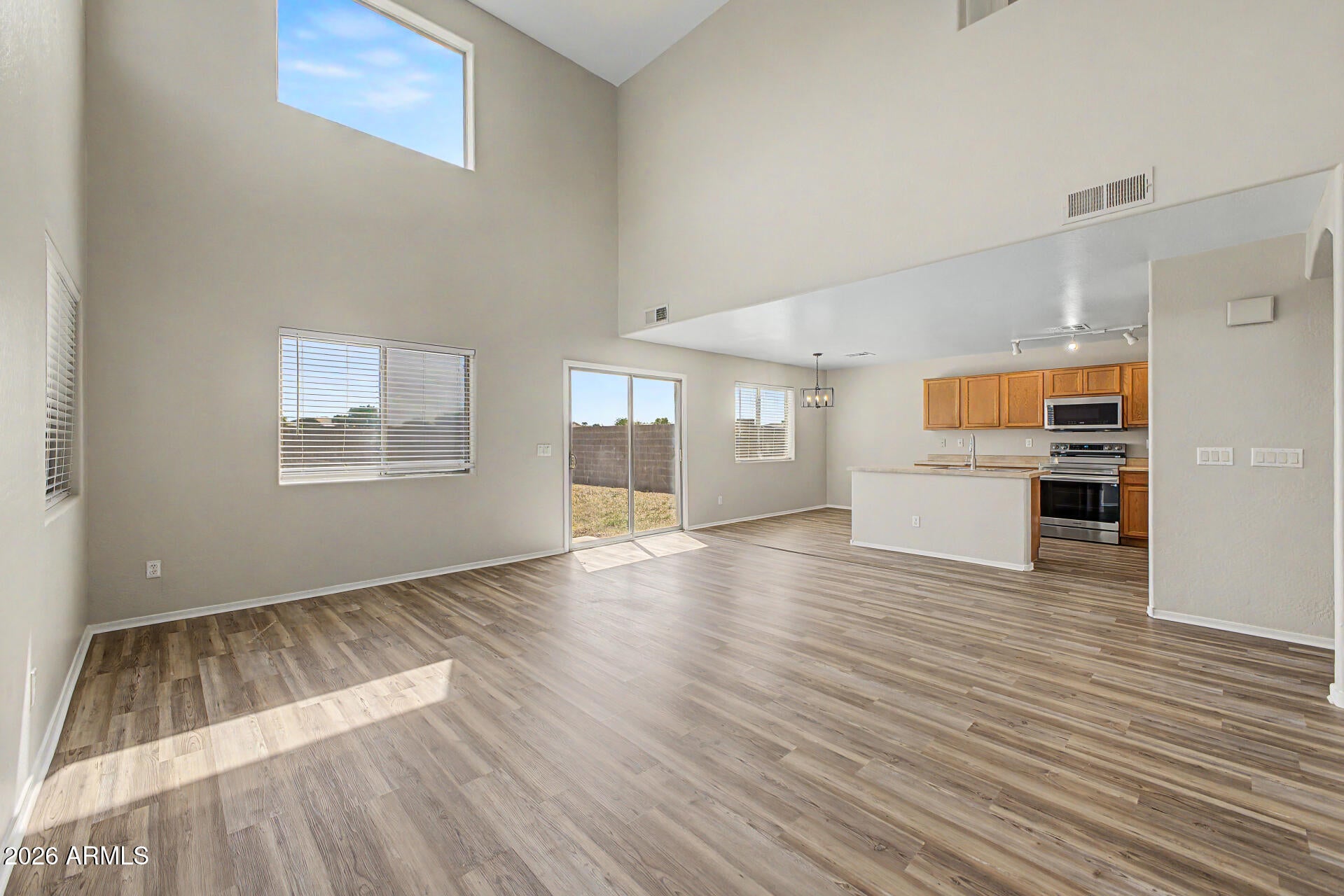 41235 N CAMBRIA Drive
