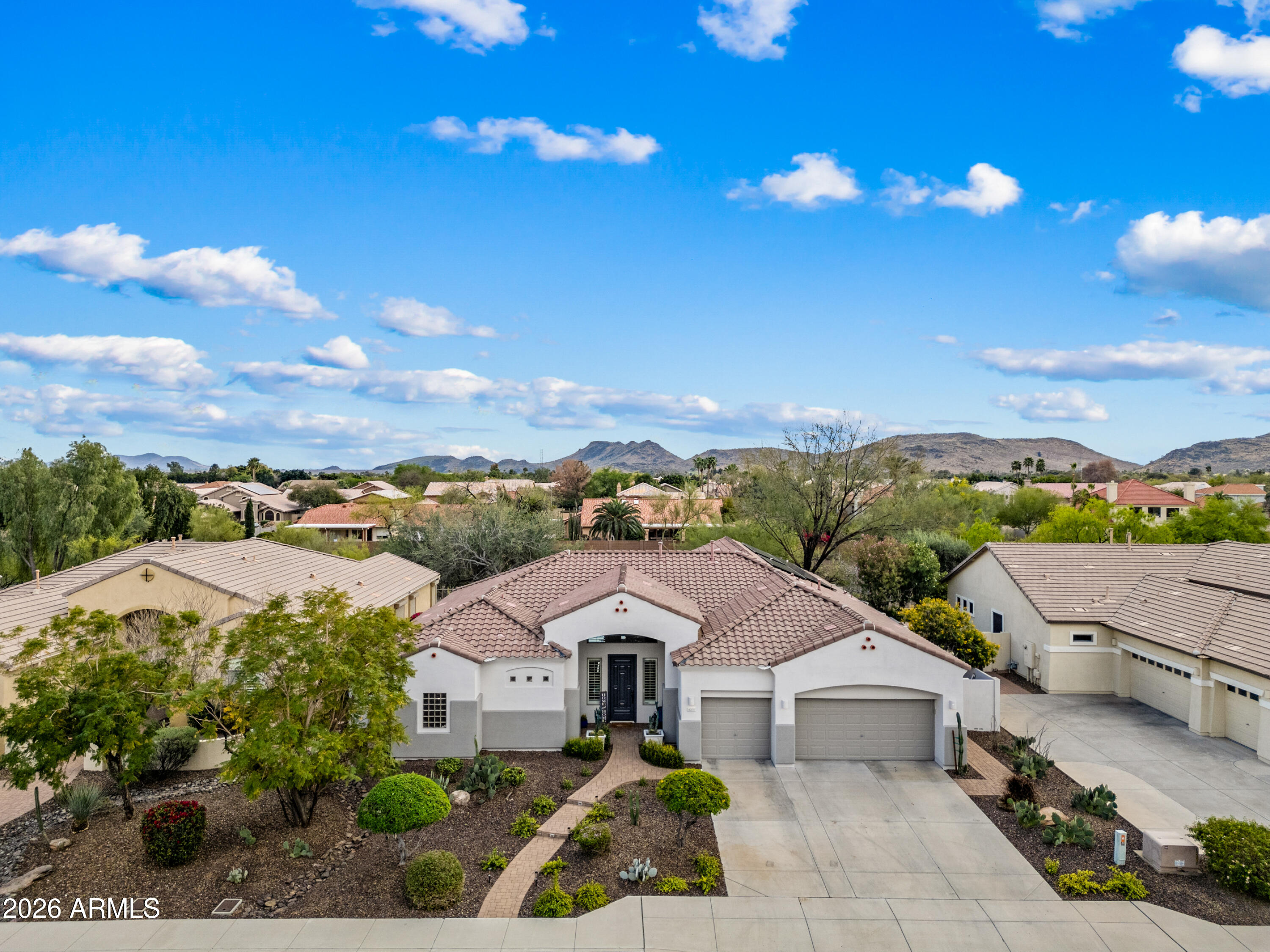 5005 W RANGE MULE Drive