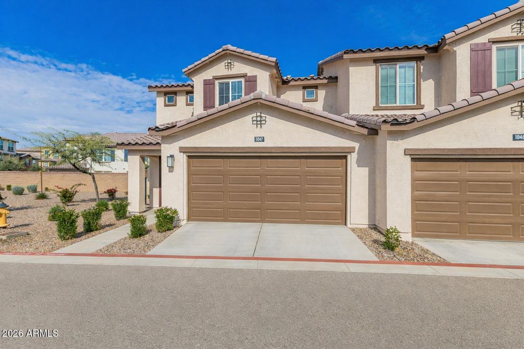 Photo of 1255 N Arizona Avenue #1047, Chandler, AZ 85225 (MLS # 6975077)