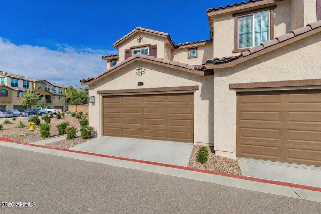 Photo of 1255 N Arizona Avenue #1047, Chandler, AZ 85225 (MLS # 6975077)