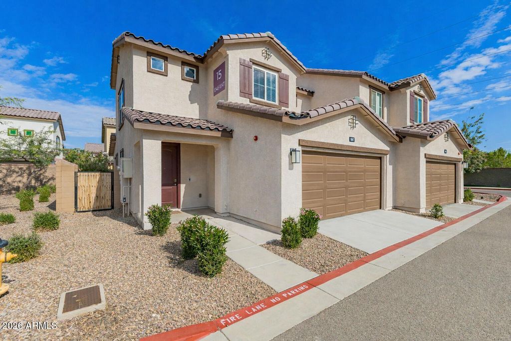 Photo of 1255 N Arizona Avenue #1047, Chandler, AZ 85225 (MLS # 6975077)