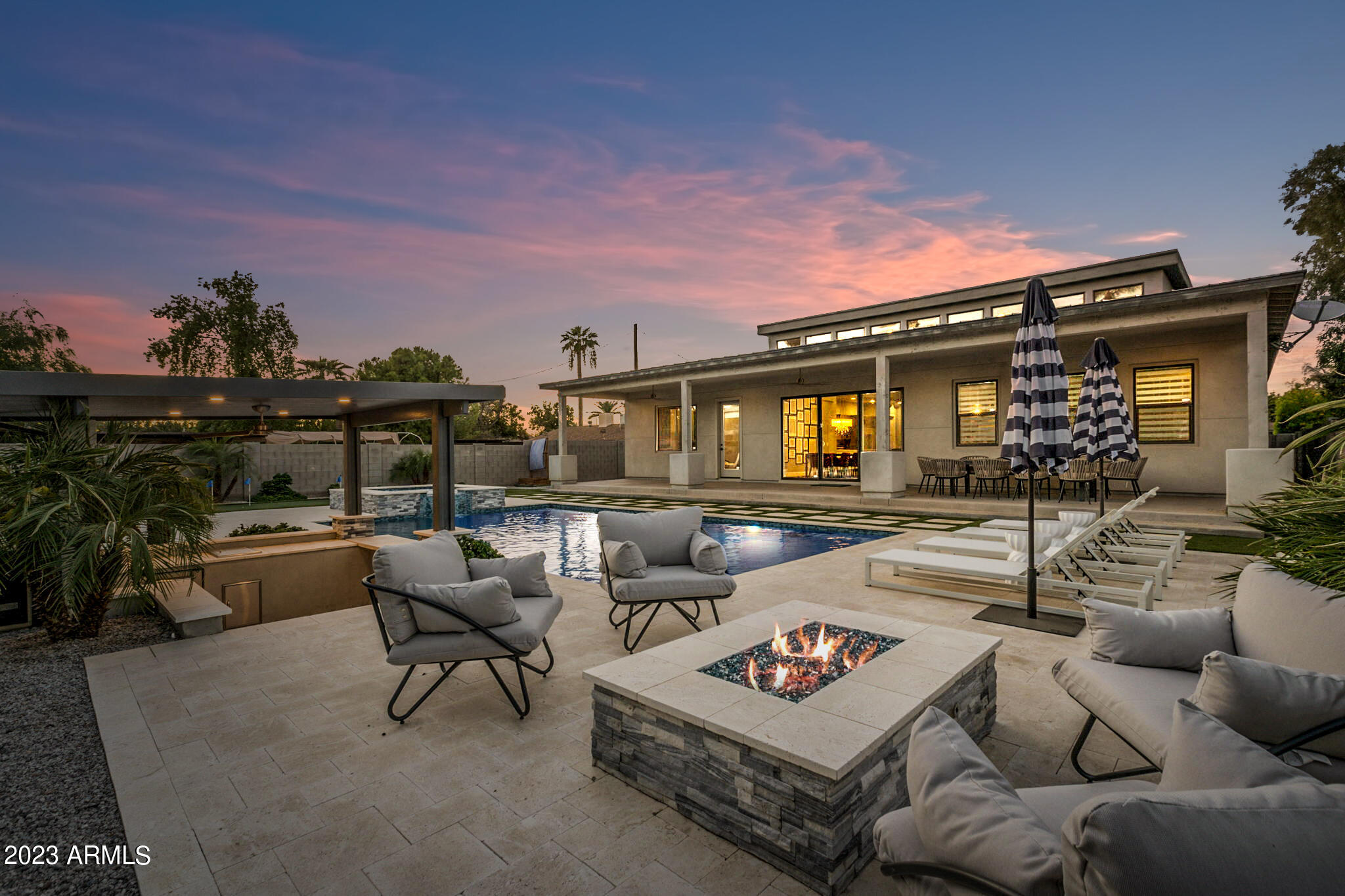 1629 E MONTEBELLO Avenue