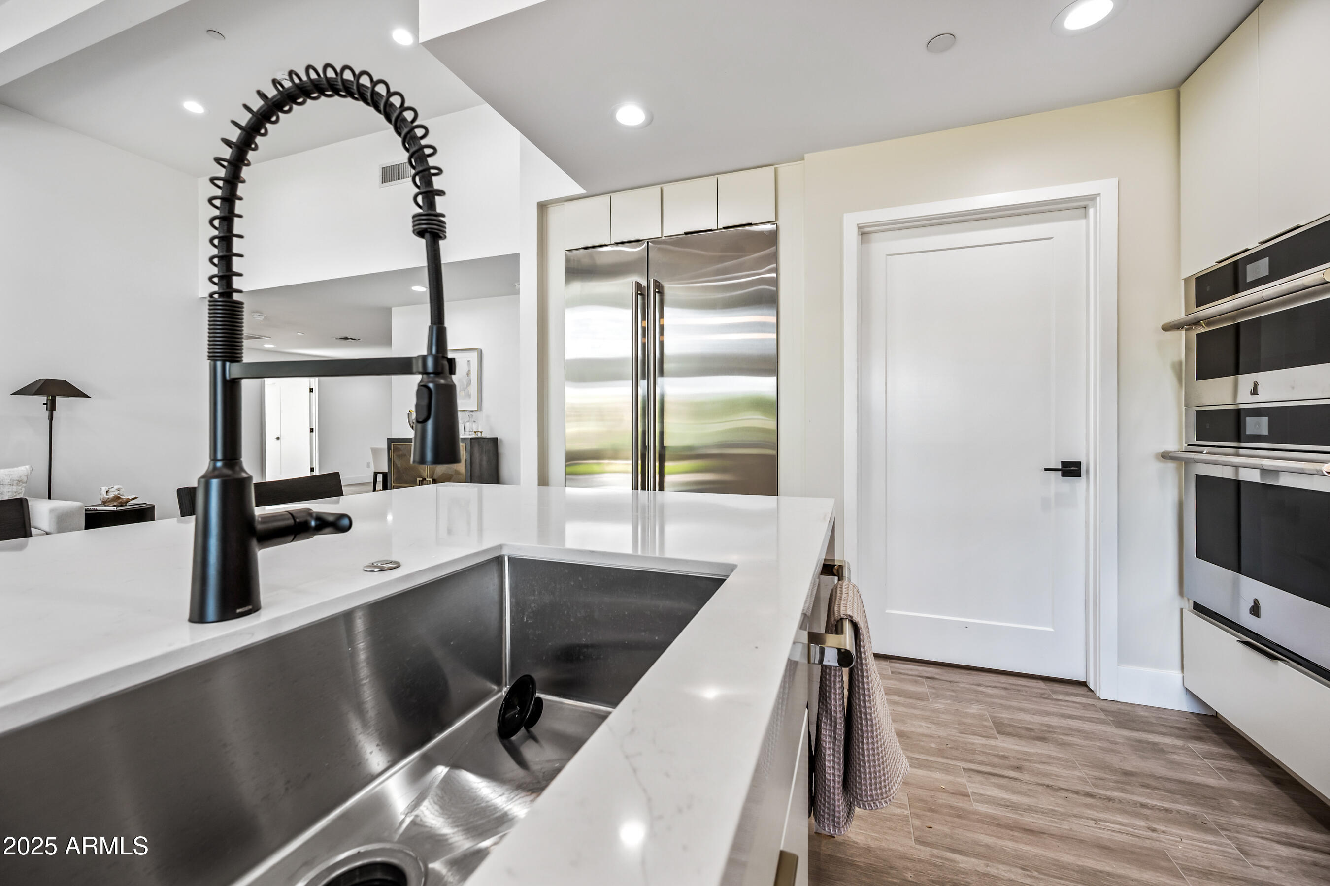 Scottsdale, Arizona, 85258, United States, 4 Bedrooms Bedrooms, ,4 BathroomsBathrooms,Residential,Active,1994950