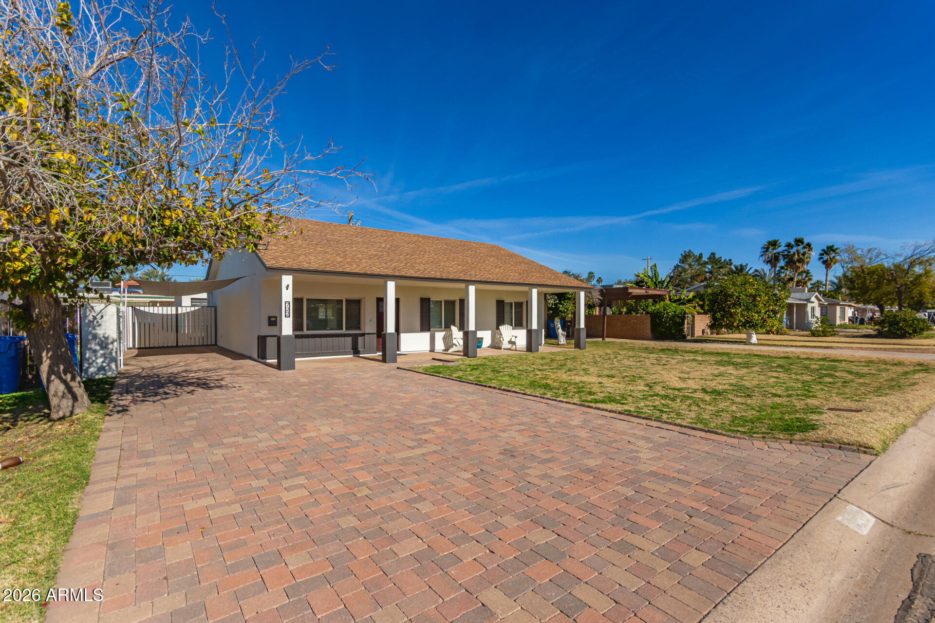 722 E MCLELLAN Boulevard