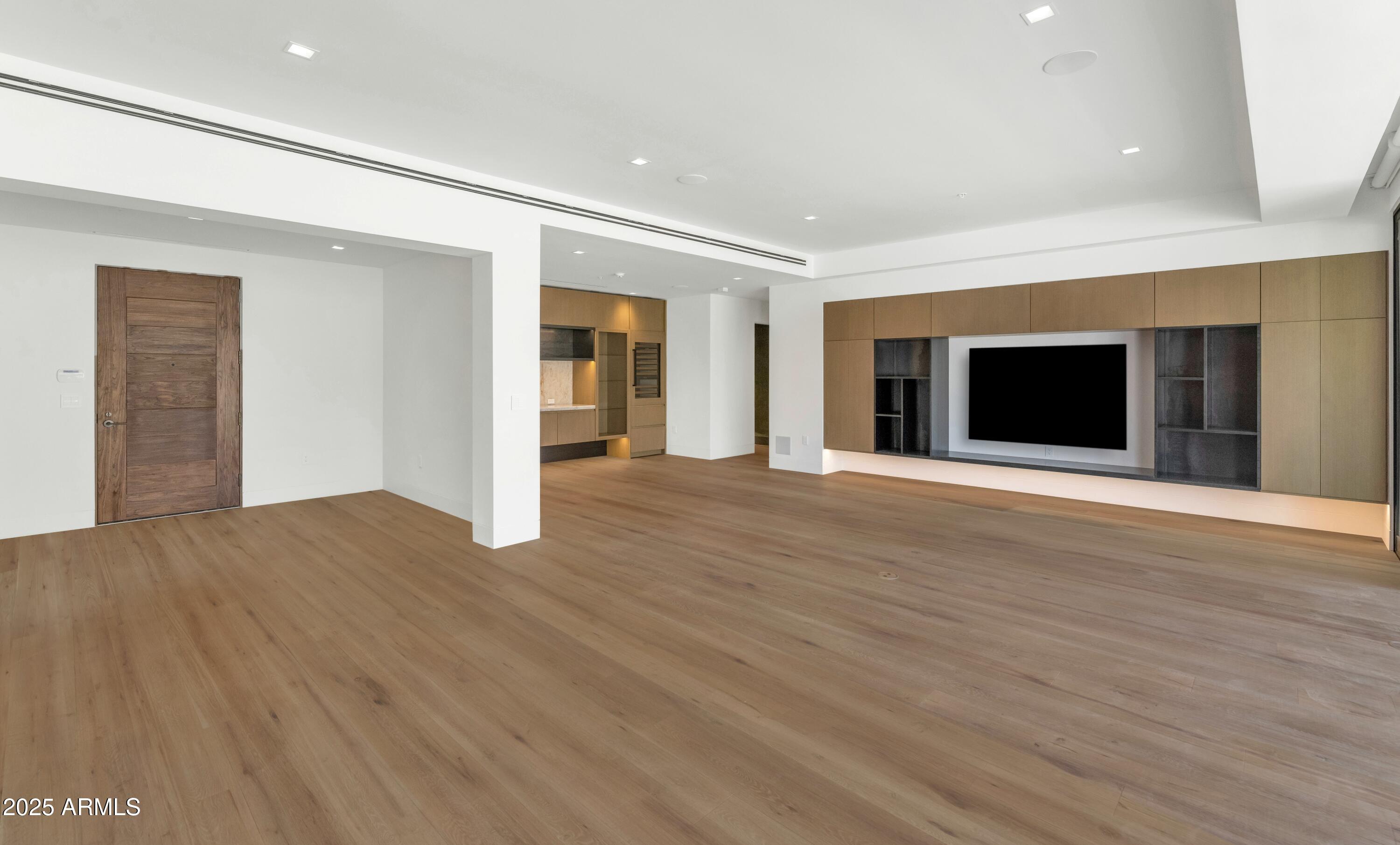 6587 N PALMERAIE Boulevard 1051