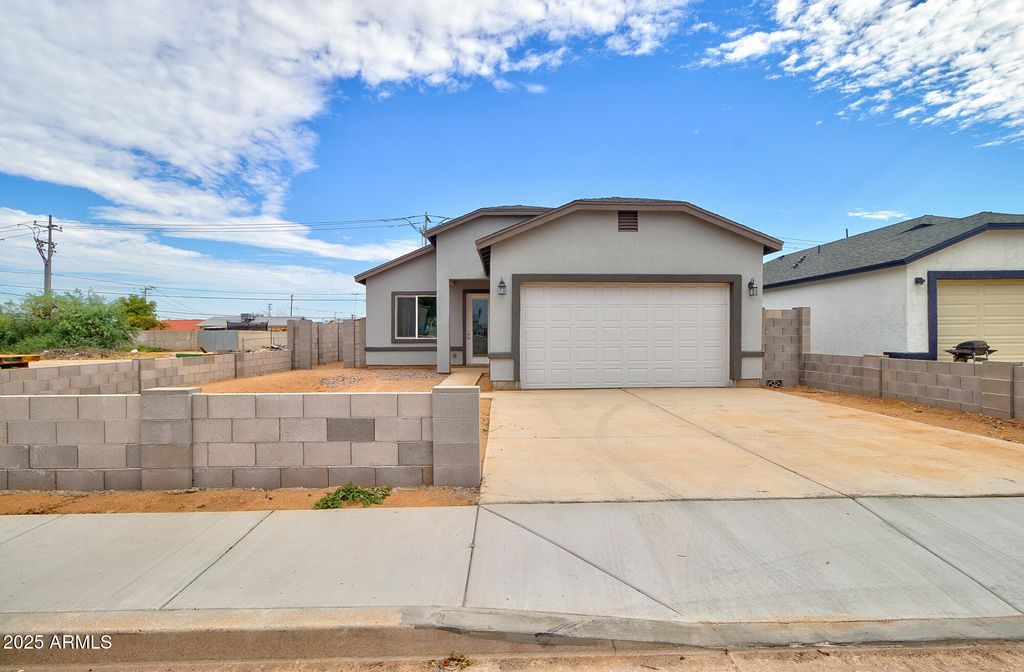 Photo of 1110 E 4th Street, Casa Grande, AZ 85122 (MLS # 6967185)