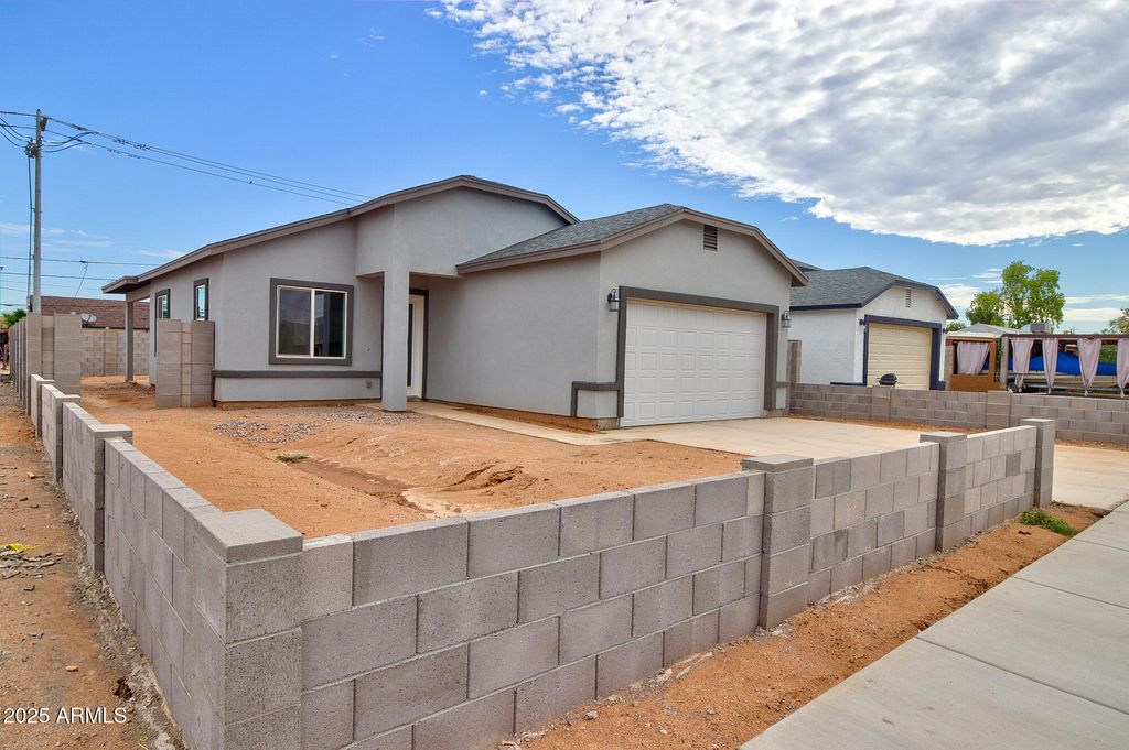 Photo of 1110 E 4th Street, Casa Grande, AZ 85122 (MLS # 6967185)
