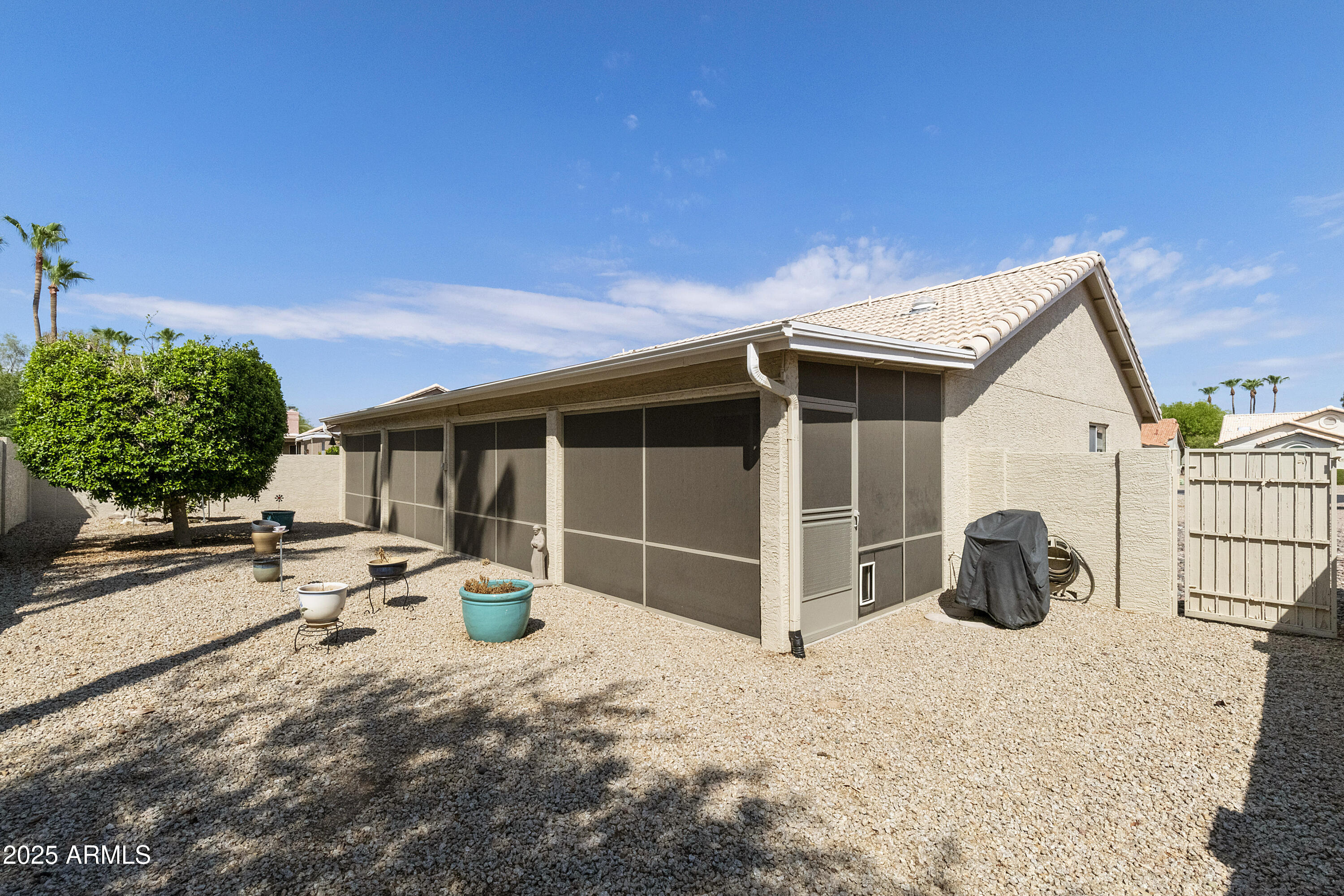 9421 E NACOMA Drive