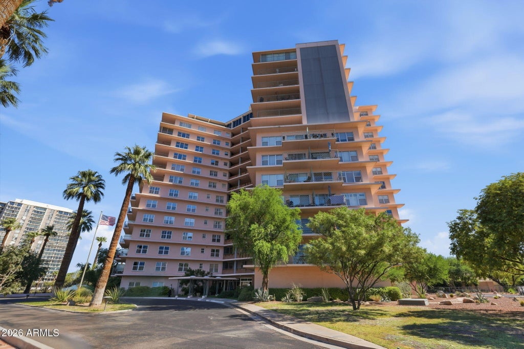 Photo of 2201 N Central Avenue #9D, Phoenix, AZ 85004 (MLS # 7093474)