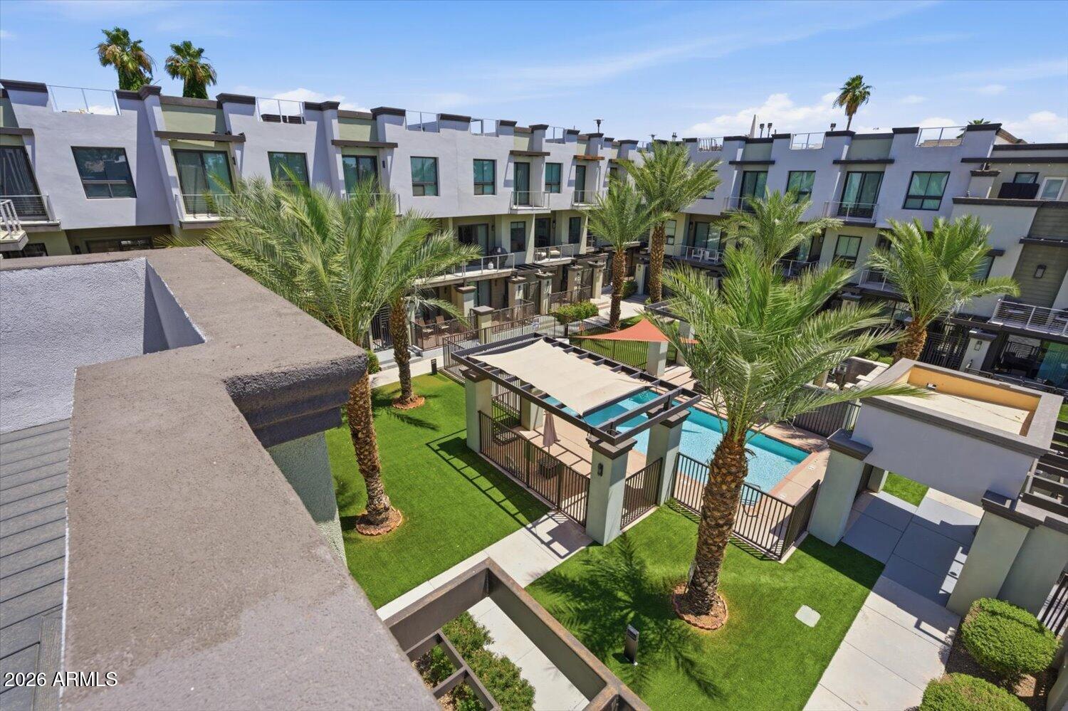 SENECA LUXURY CONDOMINIUMS - Residential