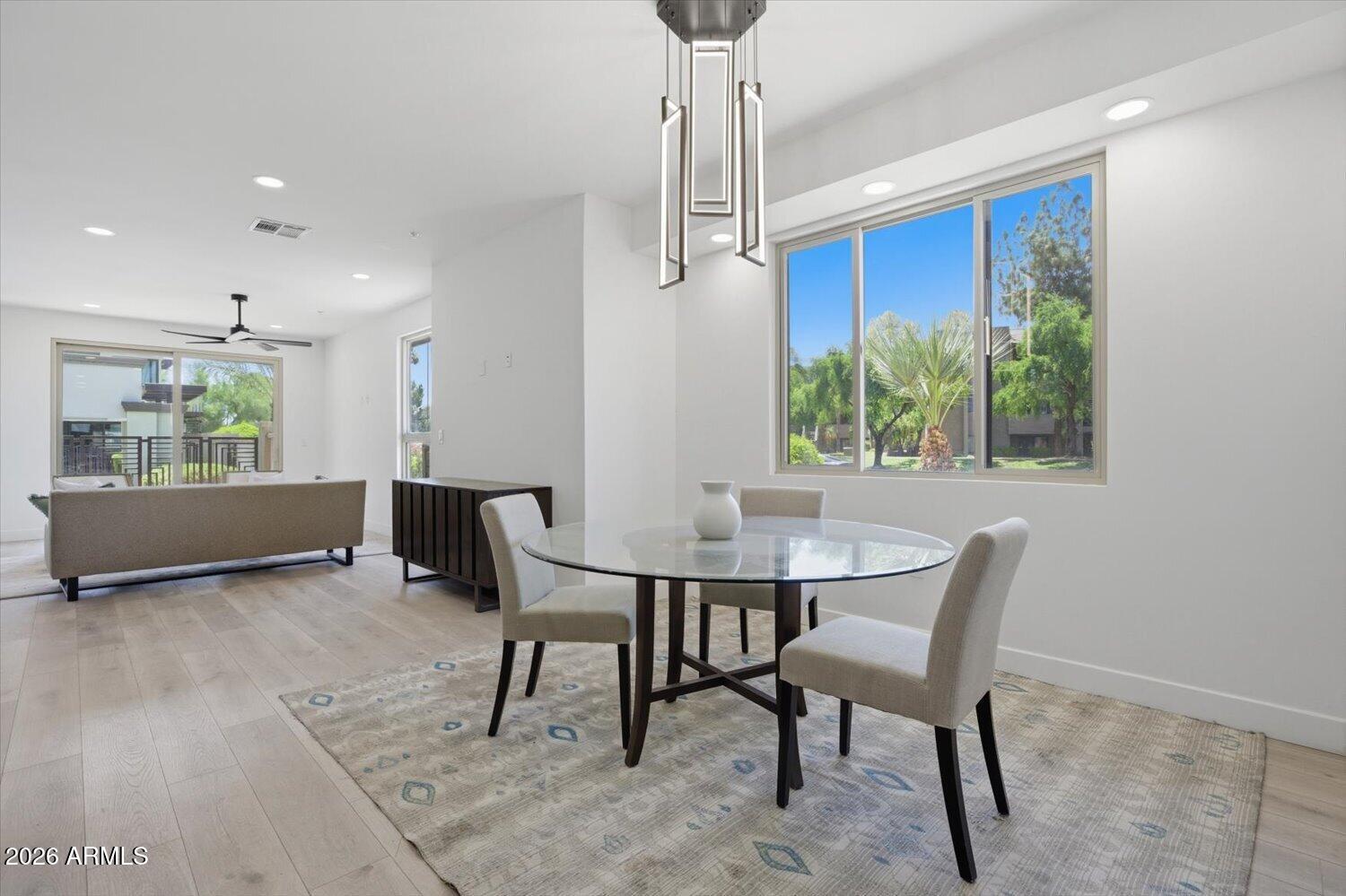 SENECA LUXURY CONDOMINIUMS - Residential