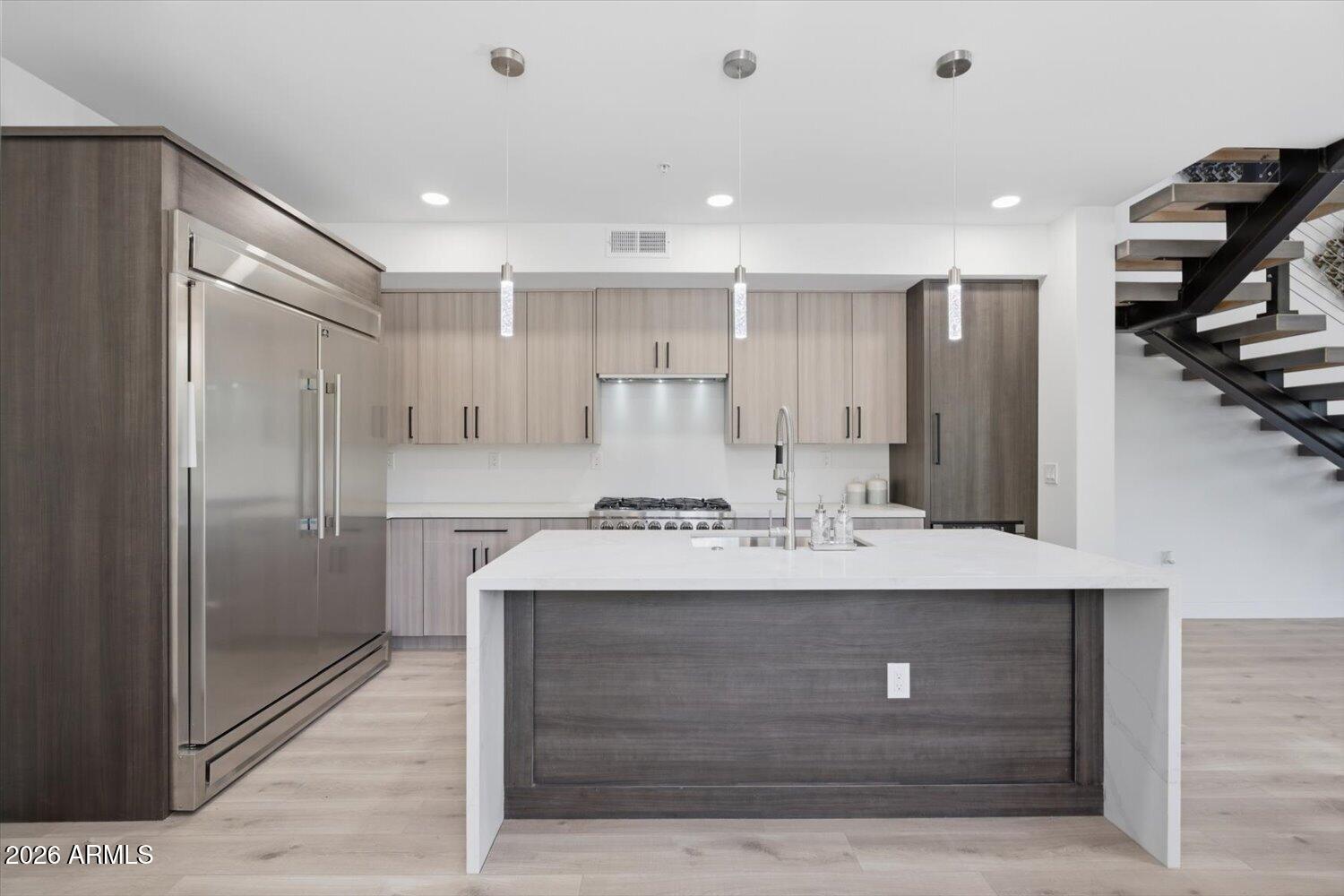 SENECA LUXURY CONDOMINIUMS - Residential