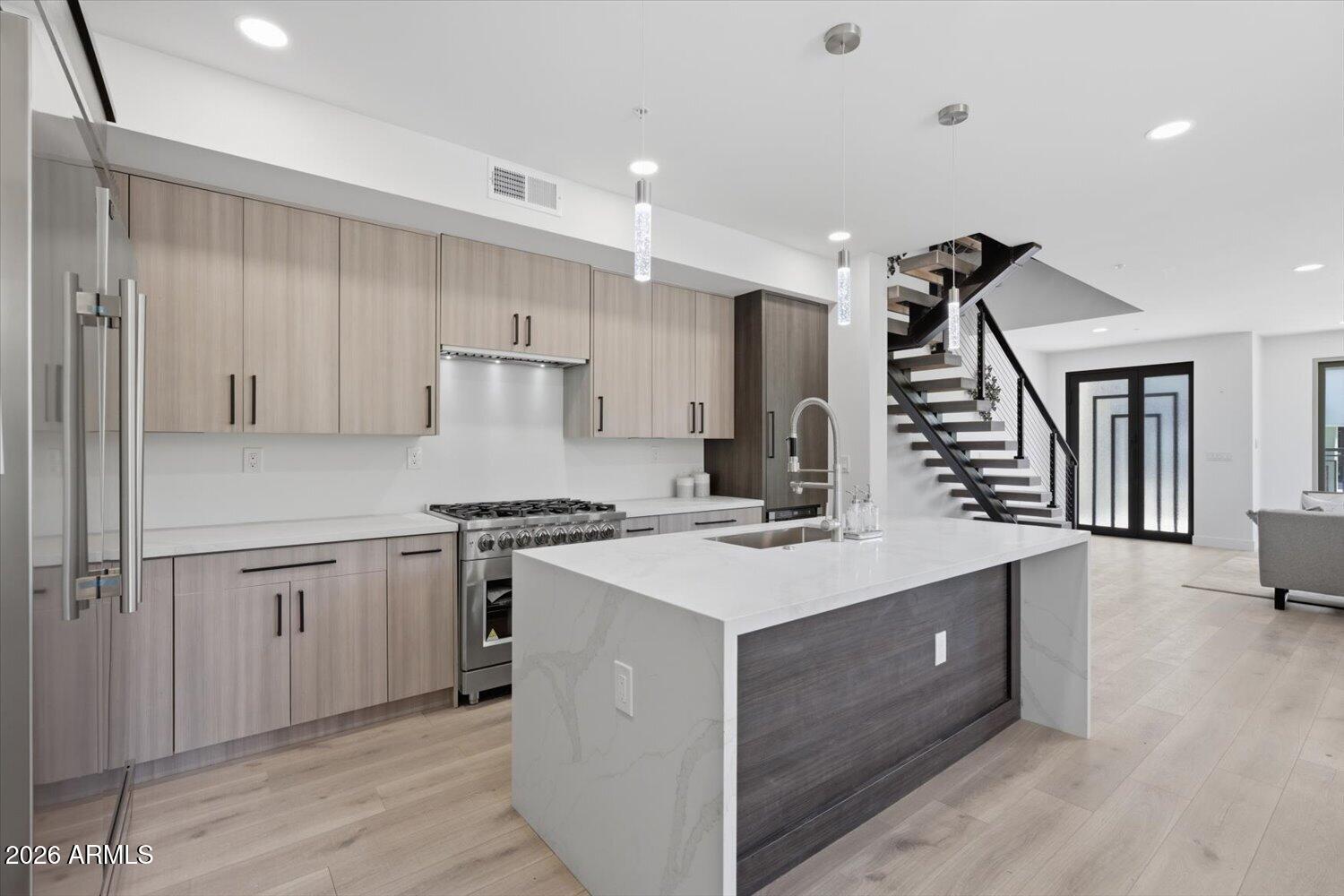 SENECA LUXURY CONDOMINIUMS - Residential
