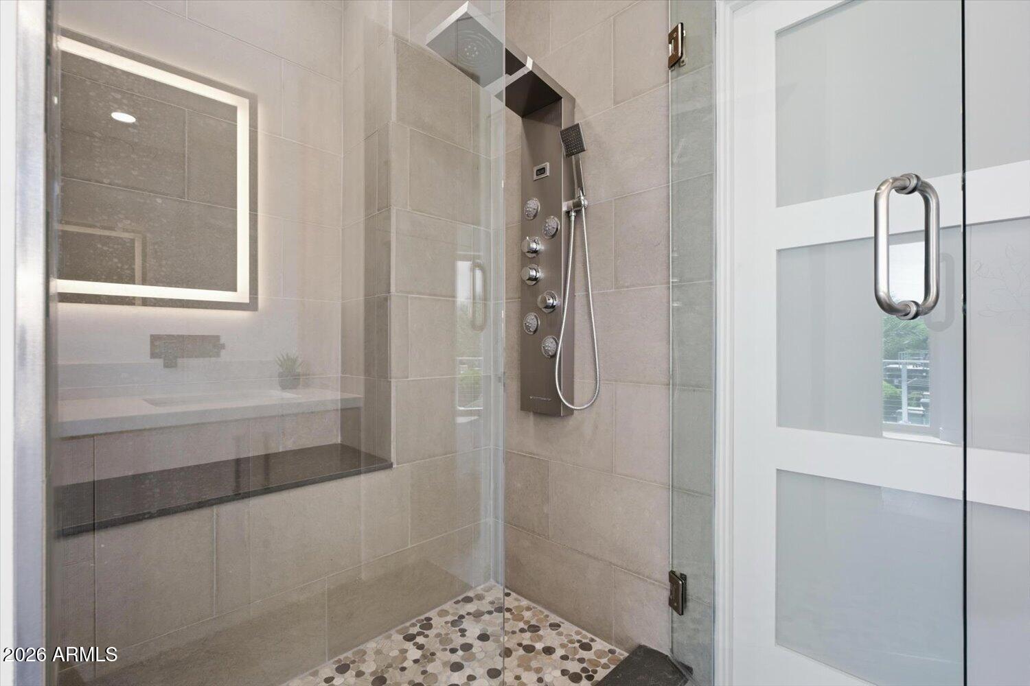 SENECA LUXURY CONDOMINIUMS - Residential