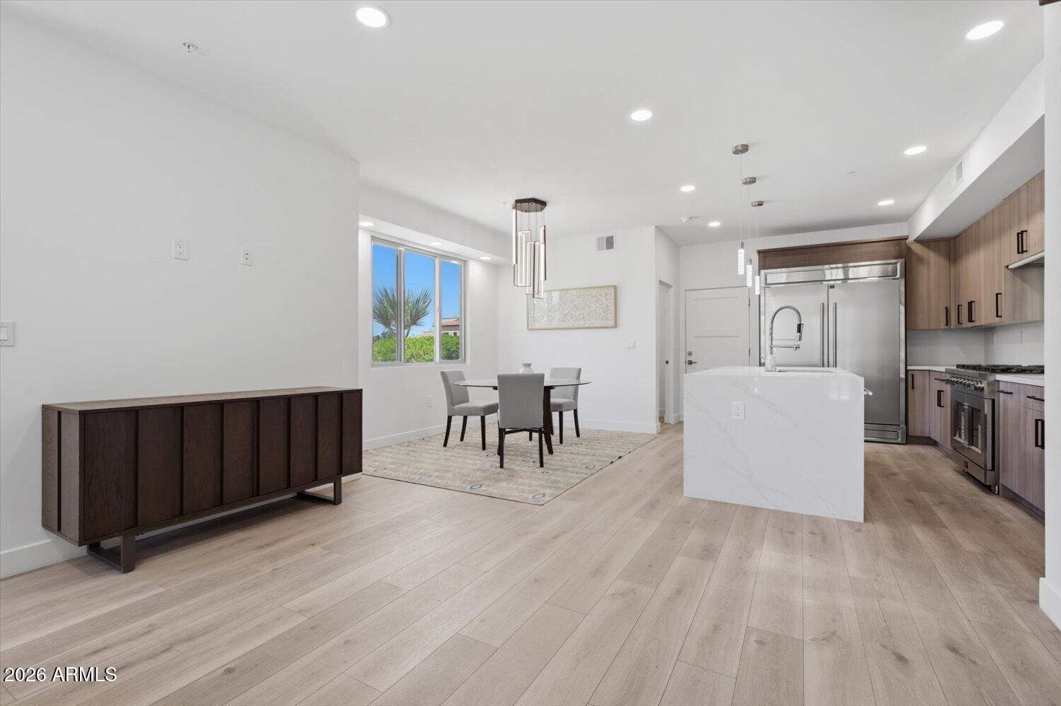 SENECA LUXURY CONDOMINIUMS - Residential