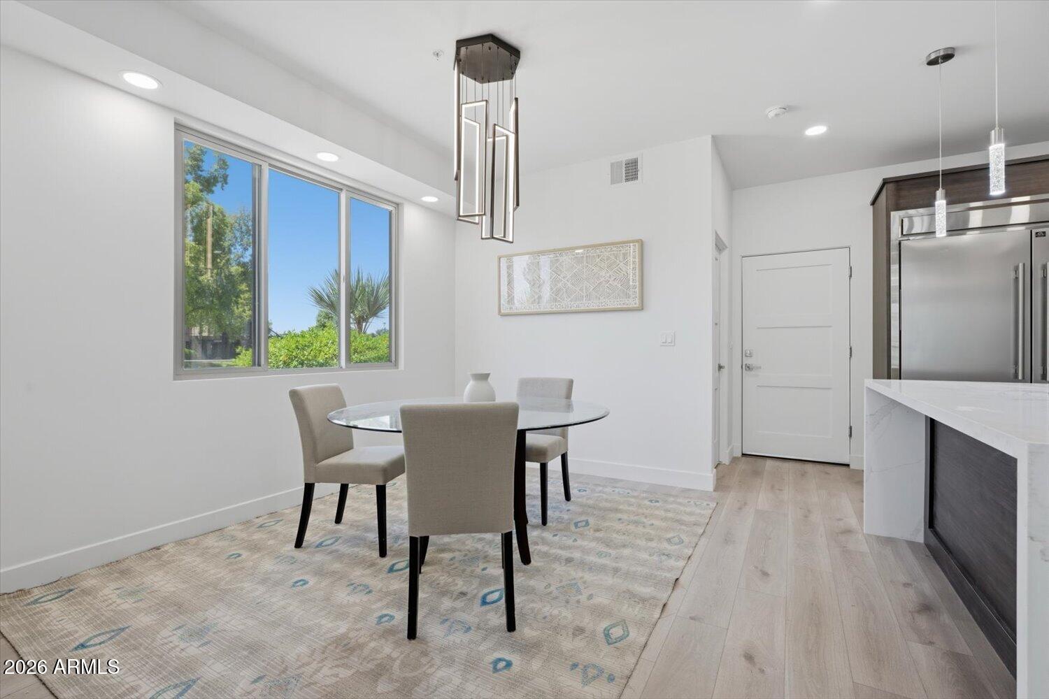 SENECA LUXURY CONDOMINIUMS - Residential