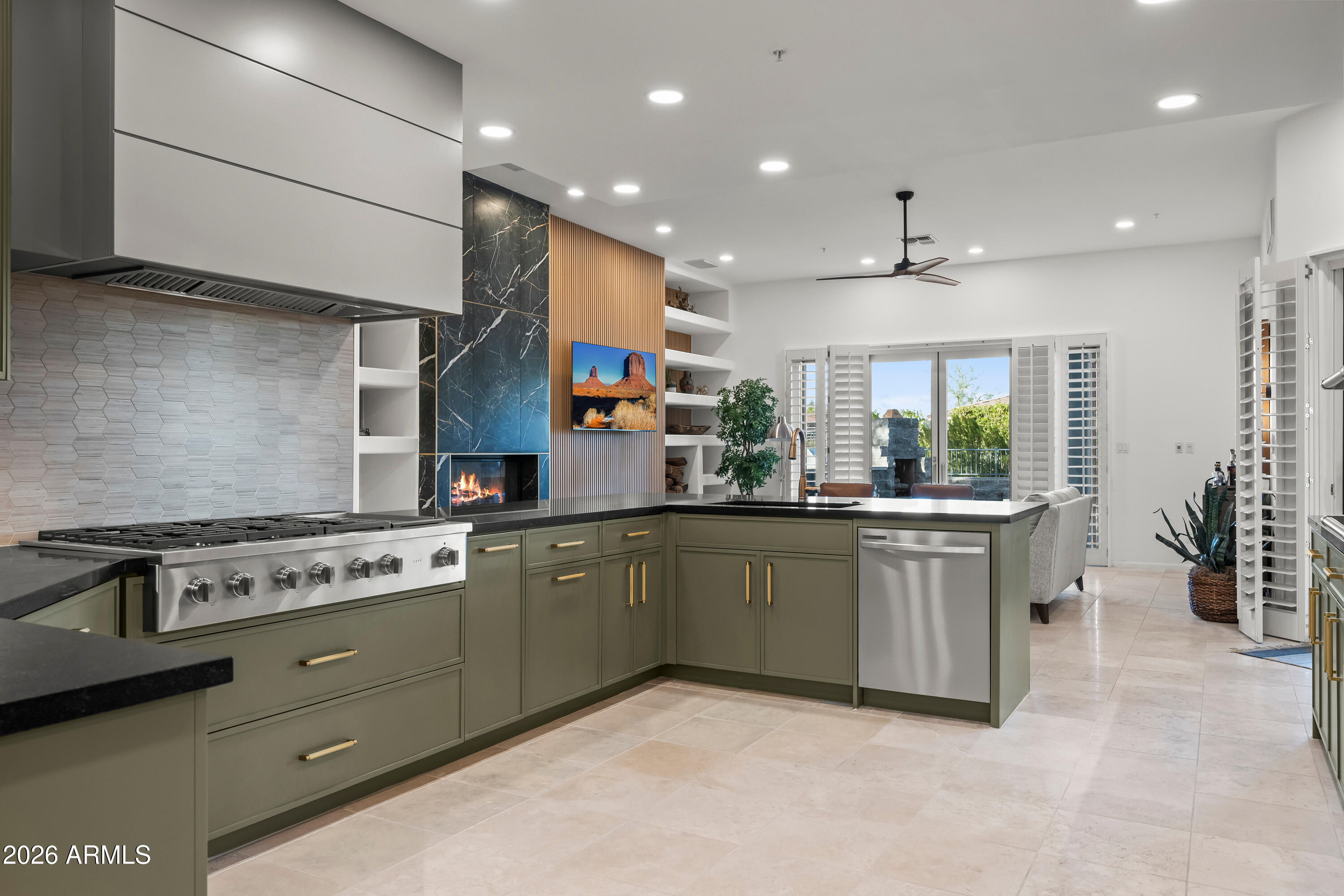 10930 E QUARRY Trail