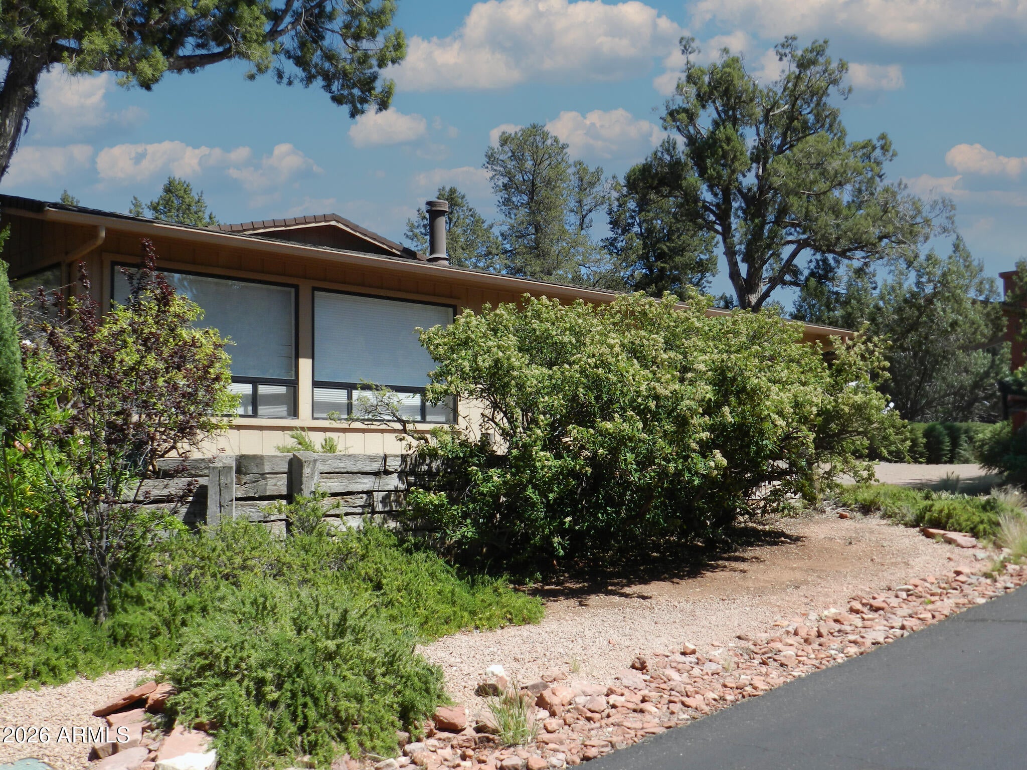 550 BARCELONA Road