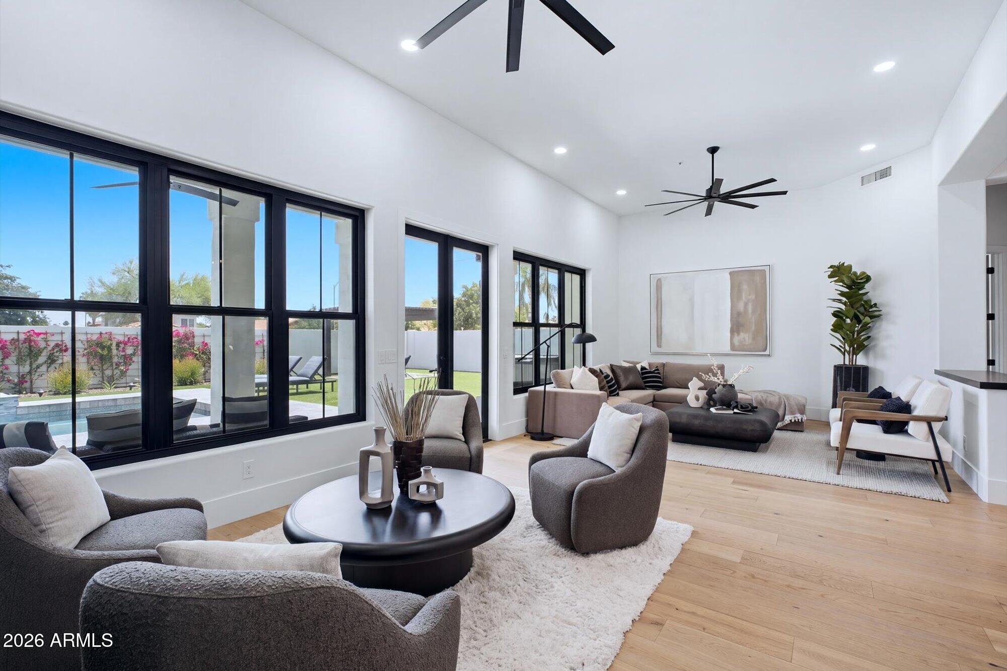 VISTA PARC - Residential