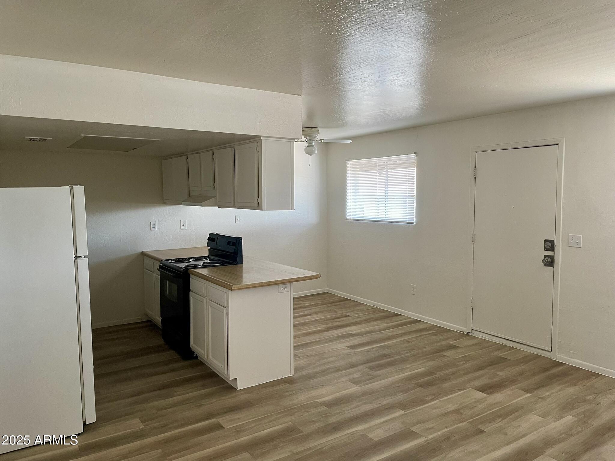 2002 E Sweetwater Avenue 202