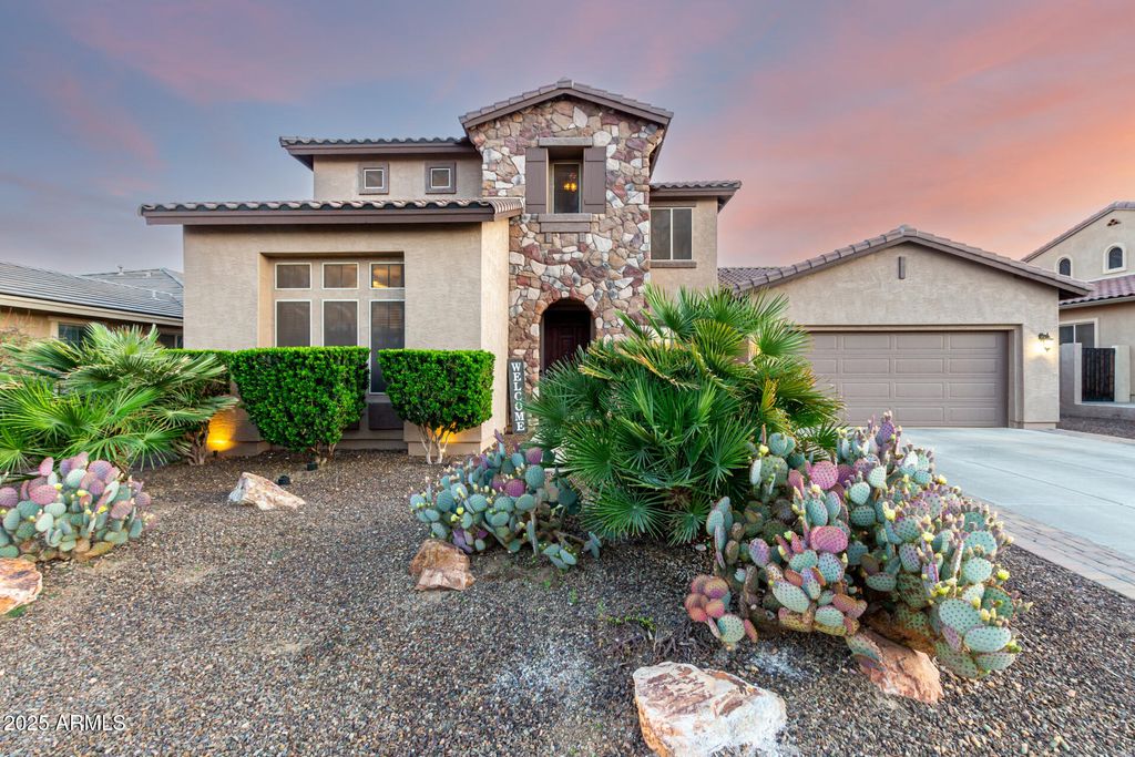 Photo of 19349 W Oregon Avenue, Litchfield Park, AZ 85340 (MLS # 6854040)