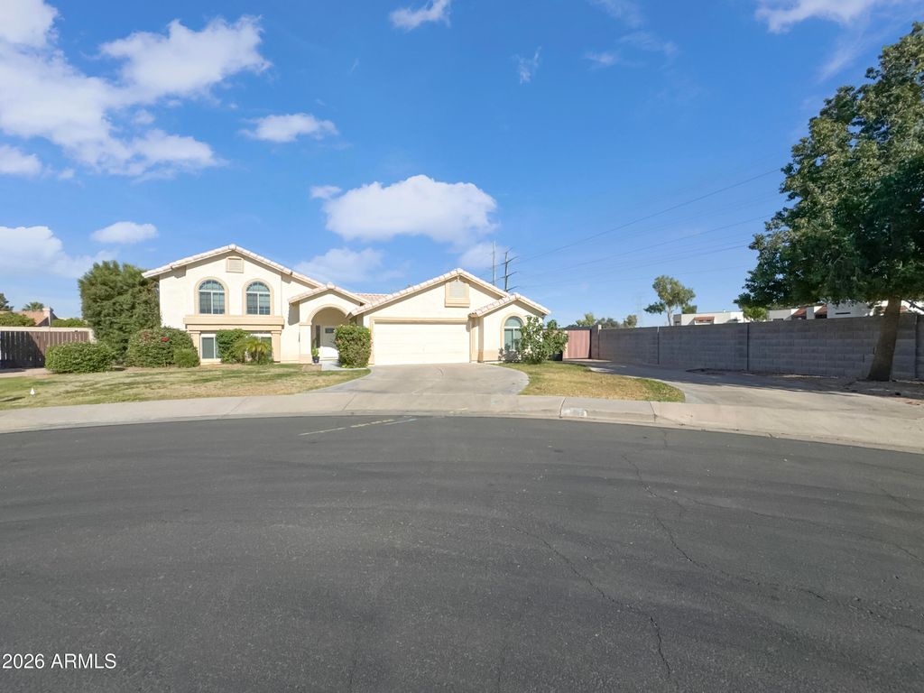 Photo of 603 N Almar Circle, Mesa, AZ 85213 (MLS # 7026335)