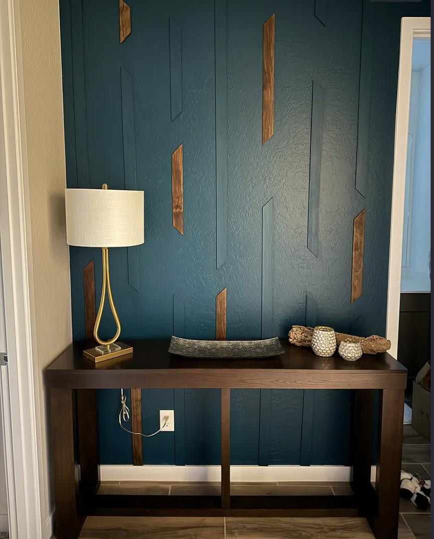 15756 W Superior Avenue