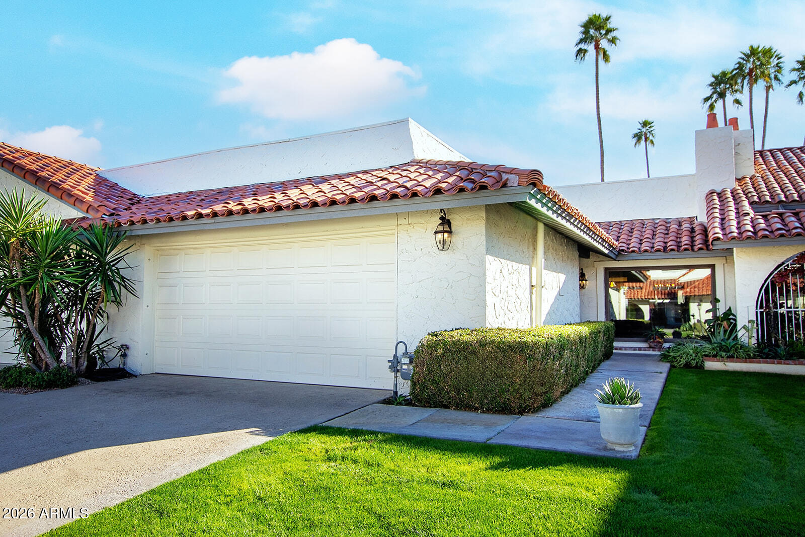 Villa Del Oro - Residential