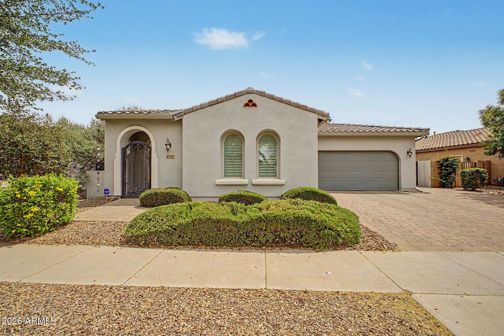 Photo of 4526 E Portola Valley Drive, Gilbert, AZ 85297 (MLS # 7016066)