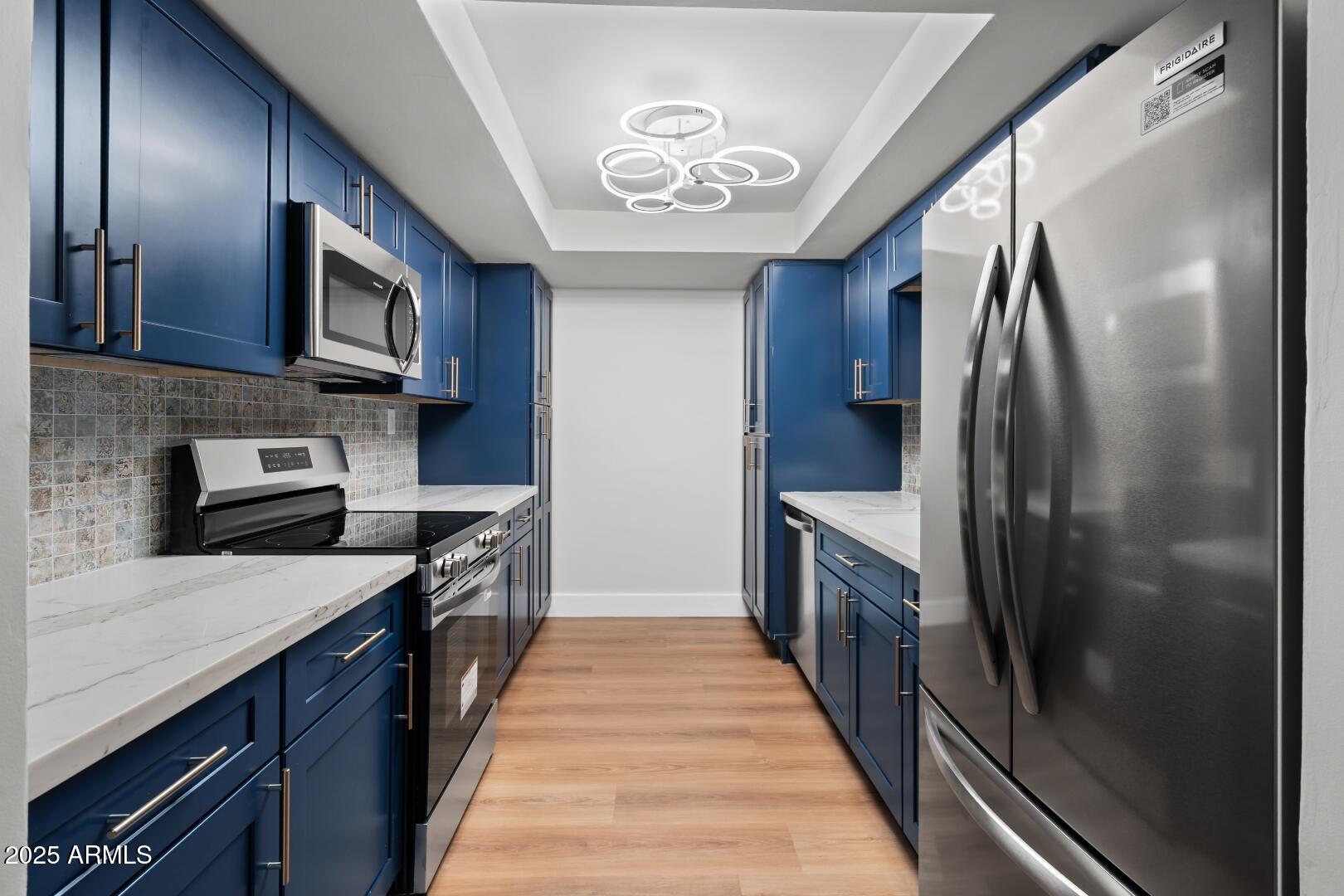 3825 E CAMELBACK Road 291