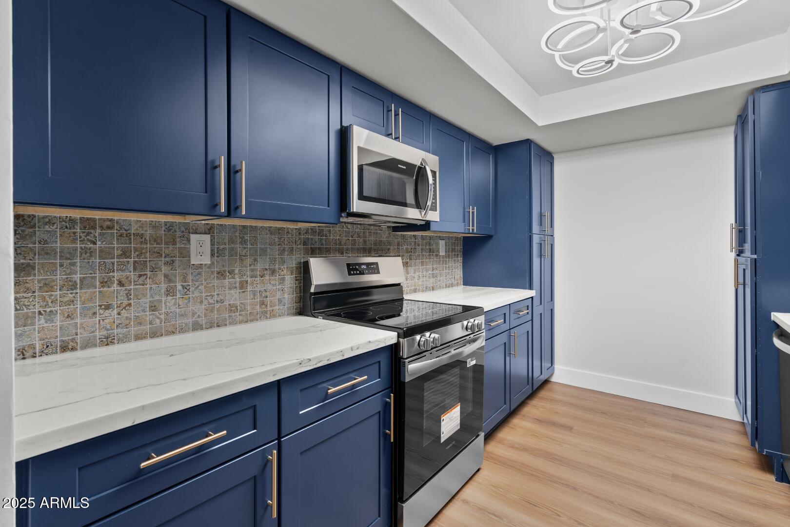 3825 E CAMELBACK Road 291