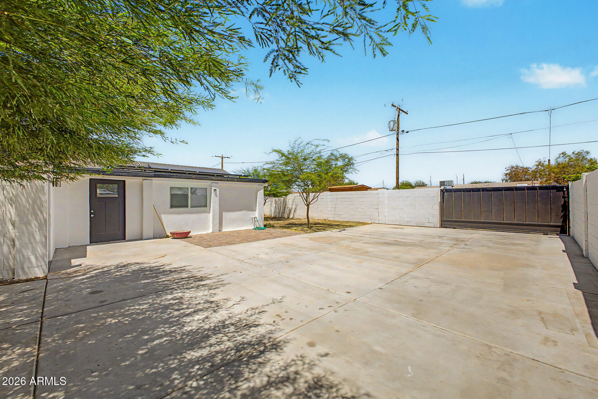 13805 N LUNA Street