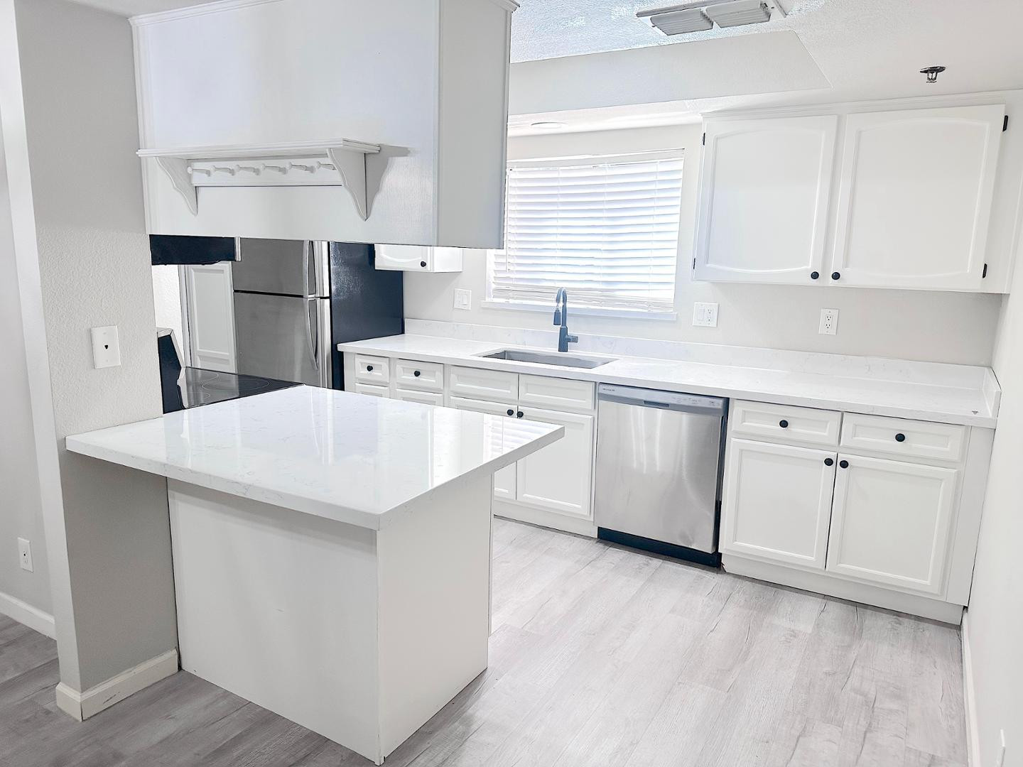 3031 N Civic Center Plaza 148