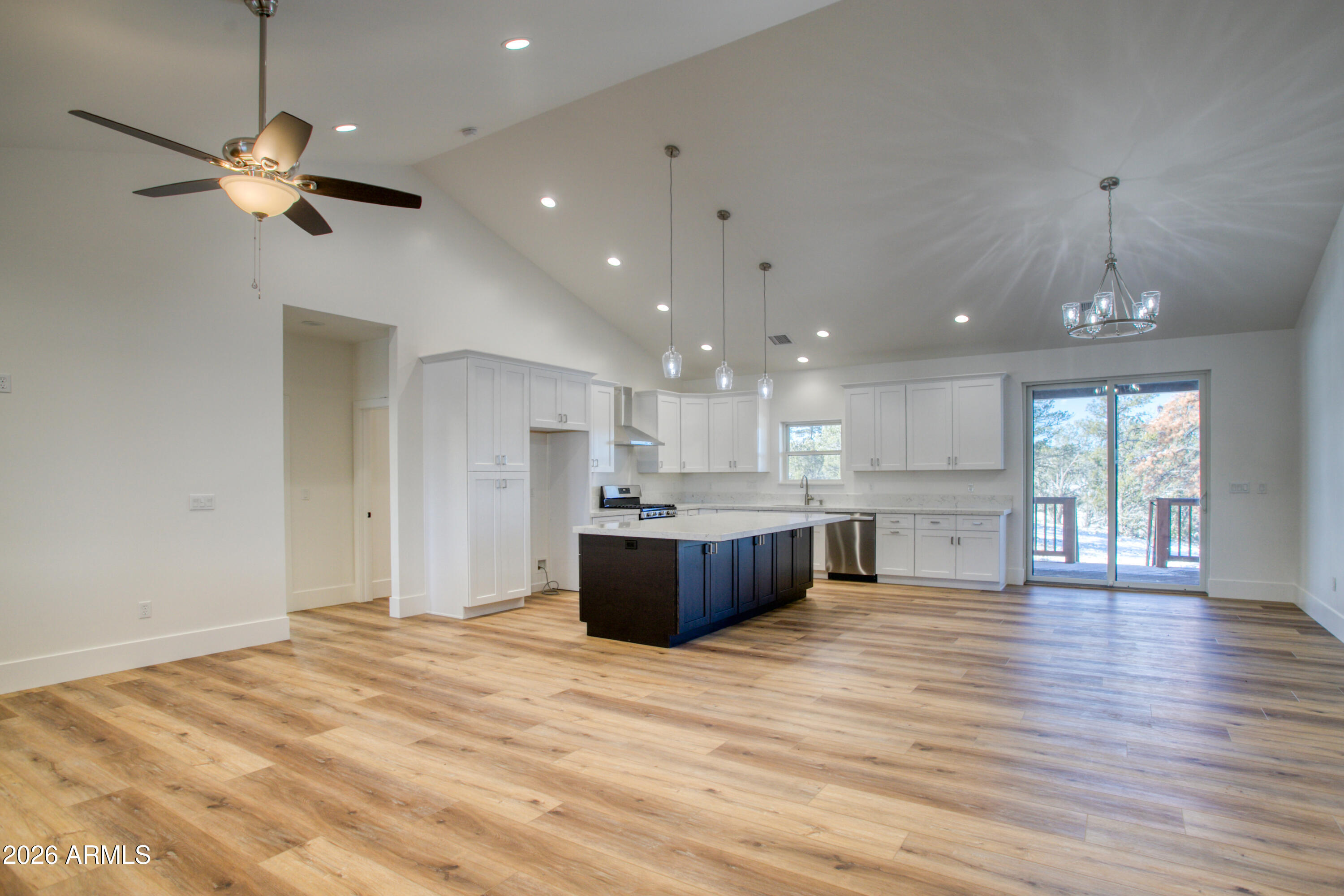 1028 School House Ln Lane