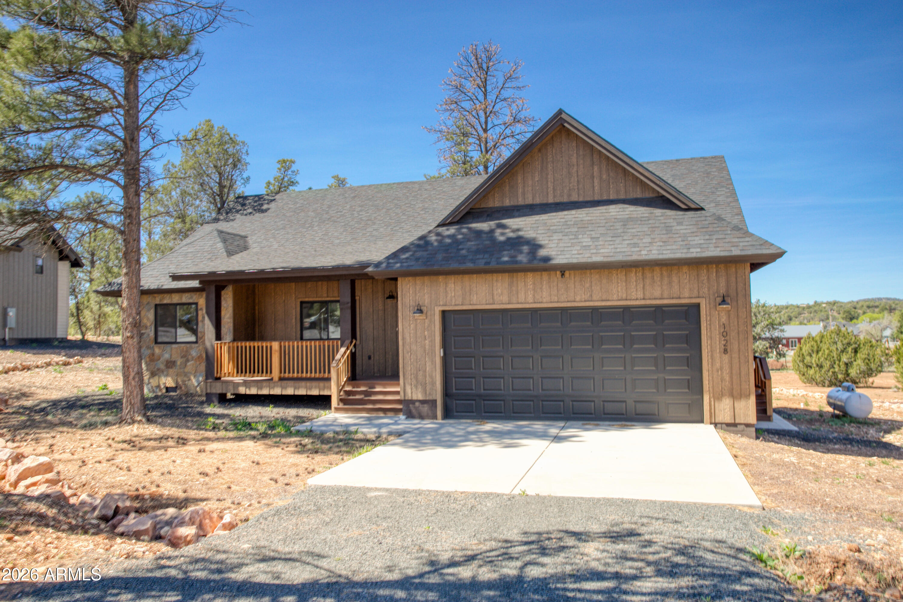 1028 School House Ln Lane