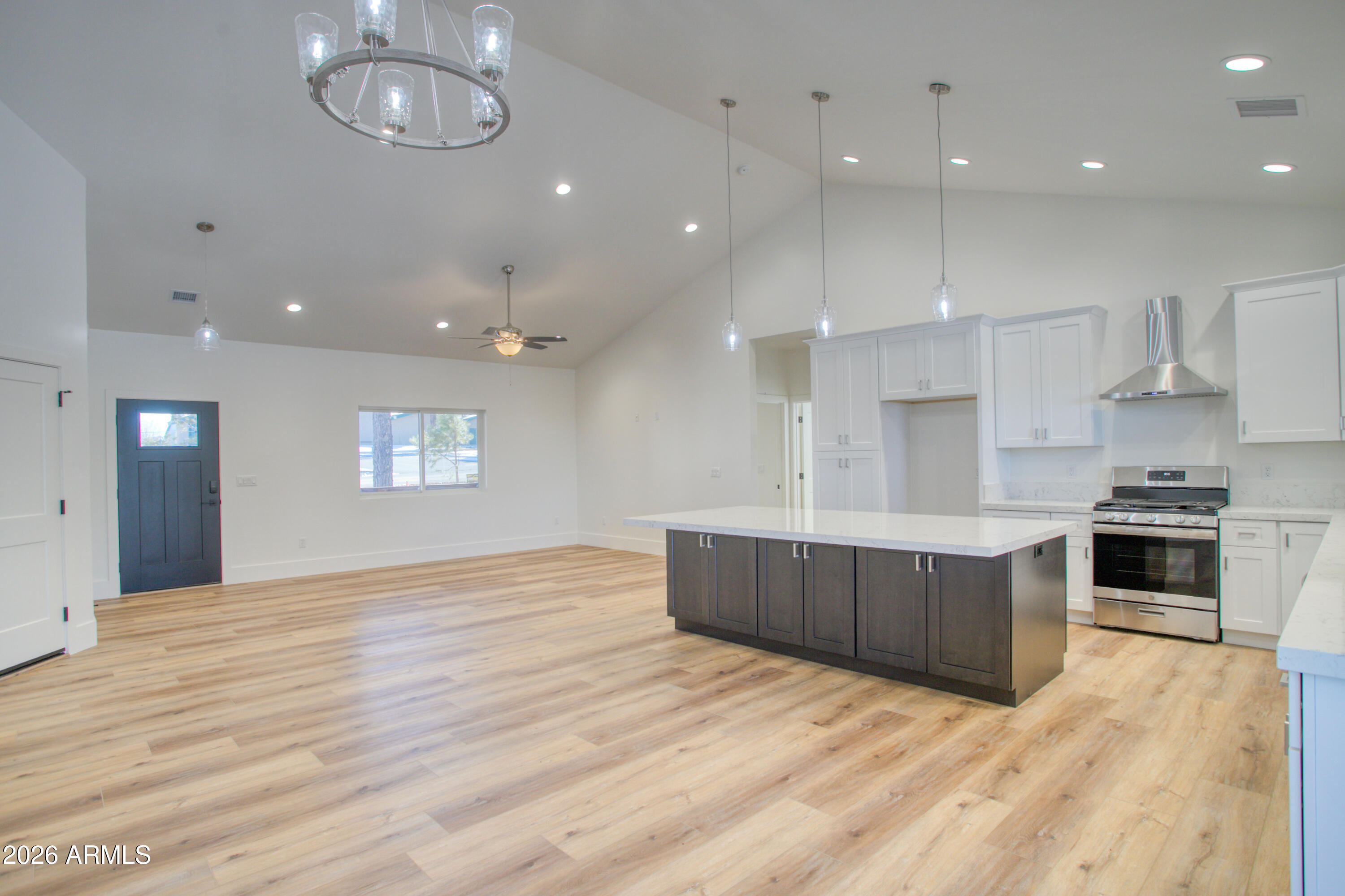 1028 School House Ln Lane