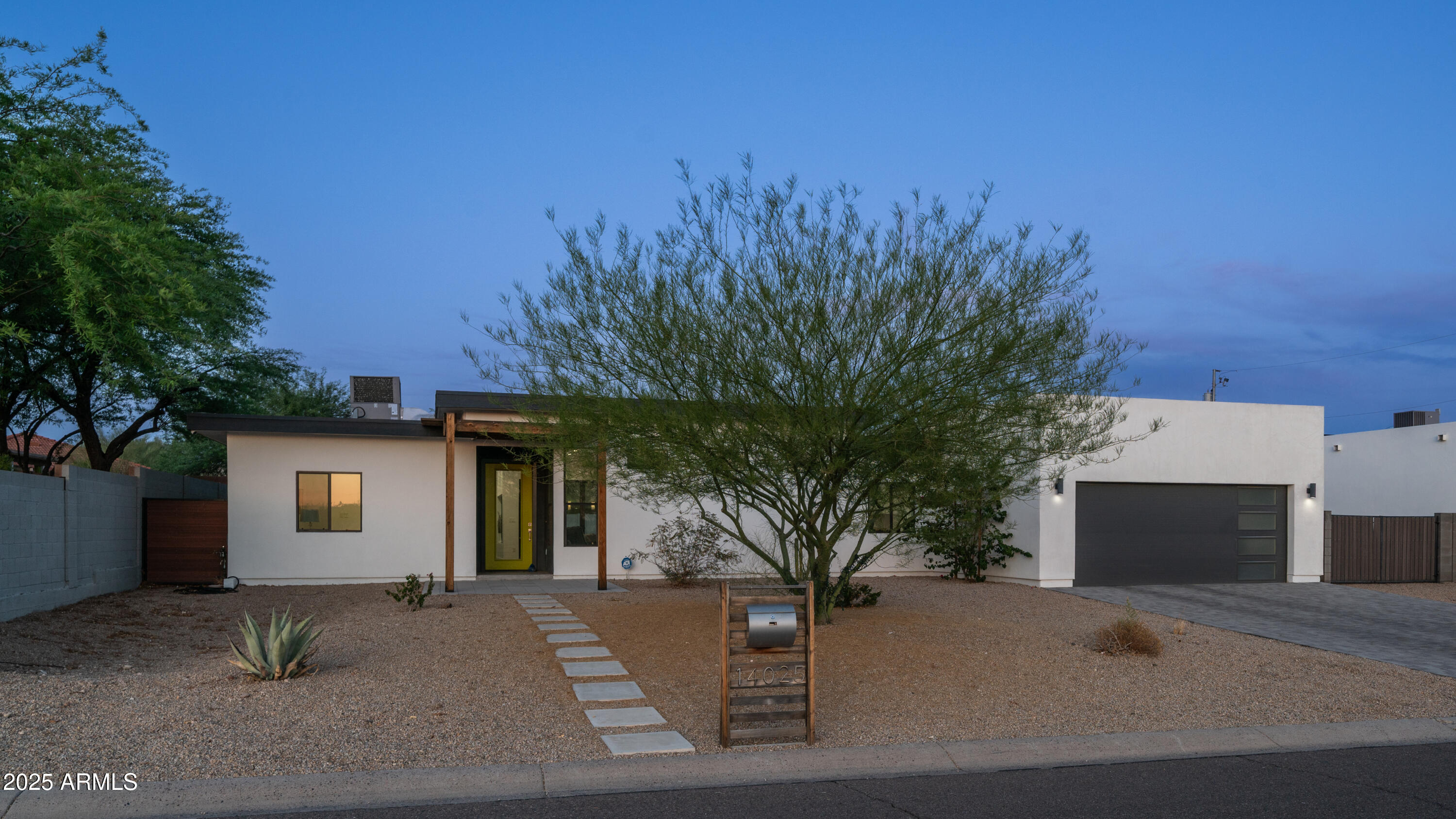14025 N 11th Place
