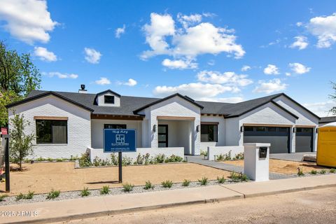 4456 E EARLL Drive Phoenix AZ 85018
