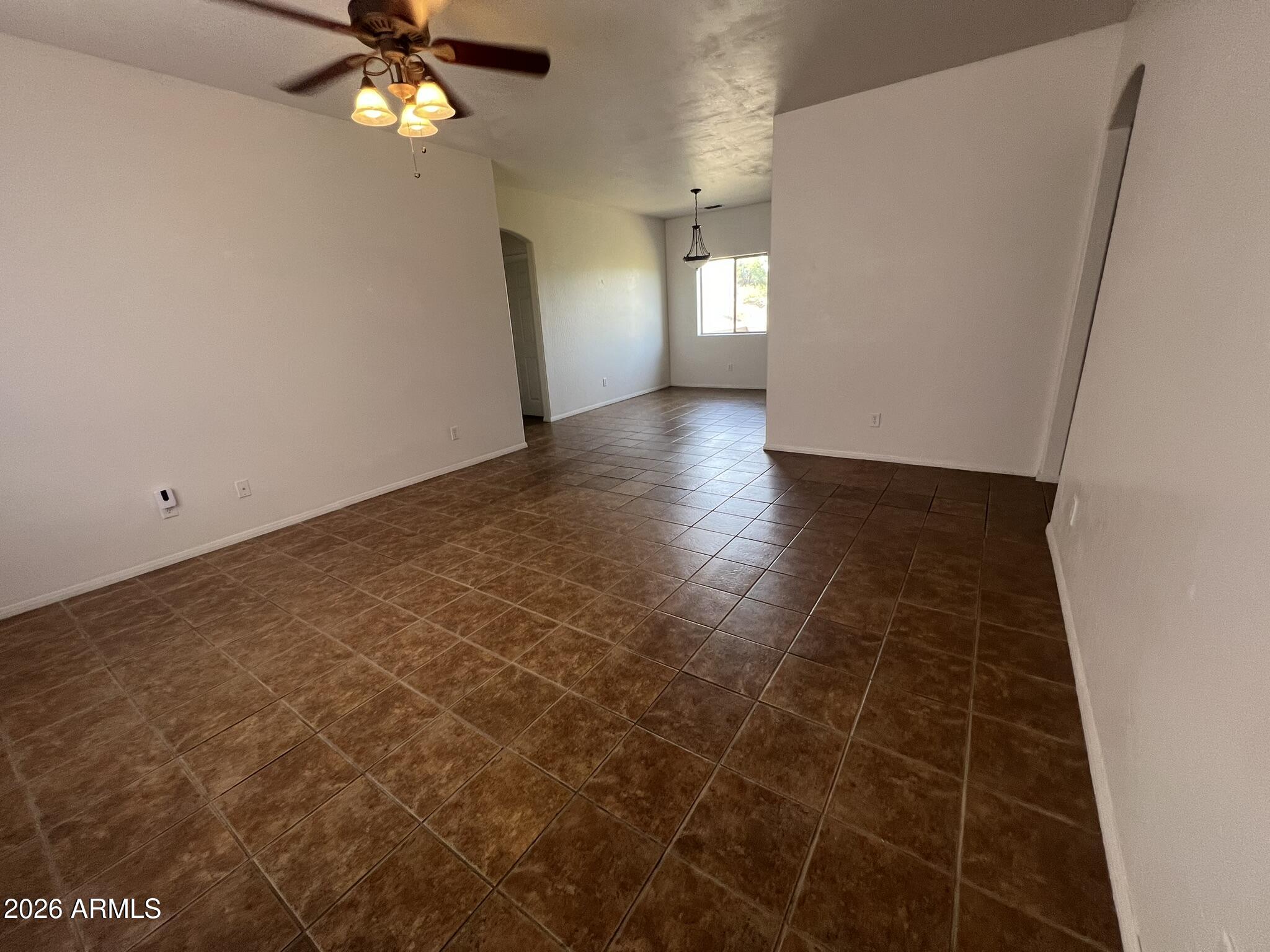 4450 E Juniper Trail