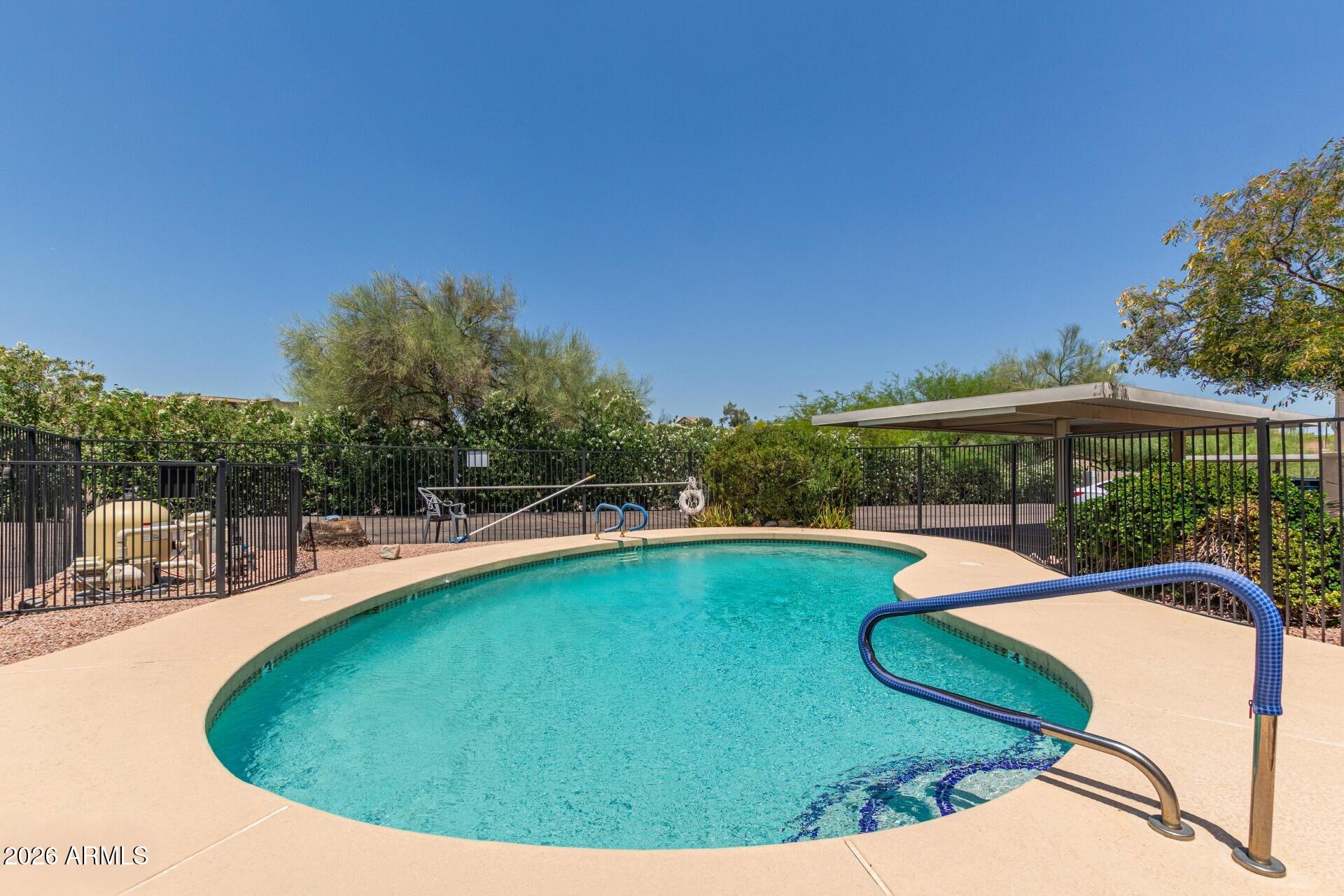 FOUNTAIN HILLS CONDOMINIUMS UNIT 101-106 201-206 - Residential