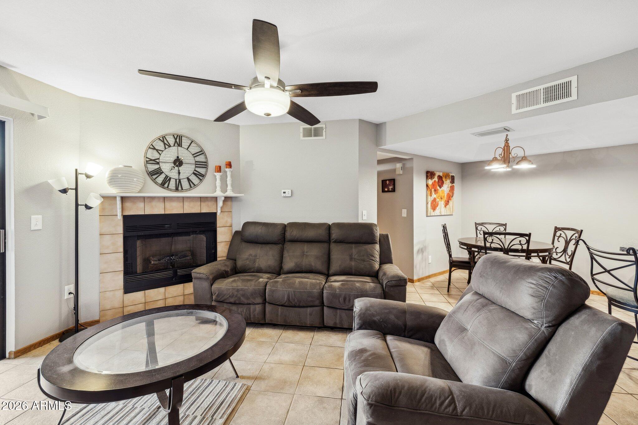 FOUNTAIN HILLS CONDOMINIUMS UNIT 101-106 201-206 - Residential