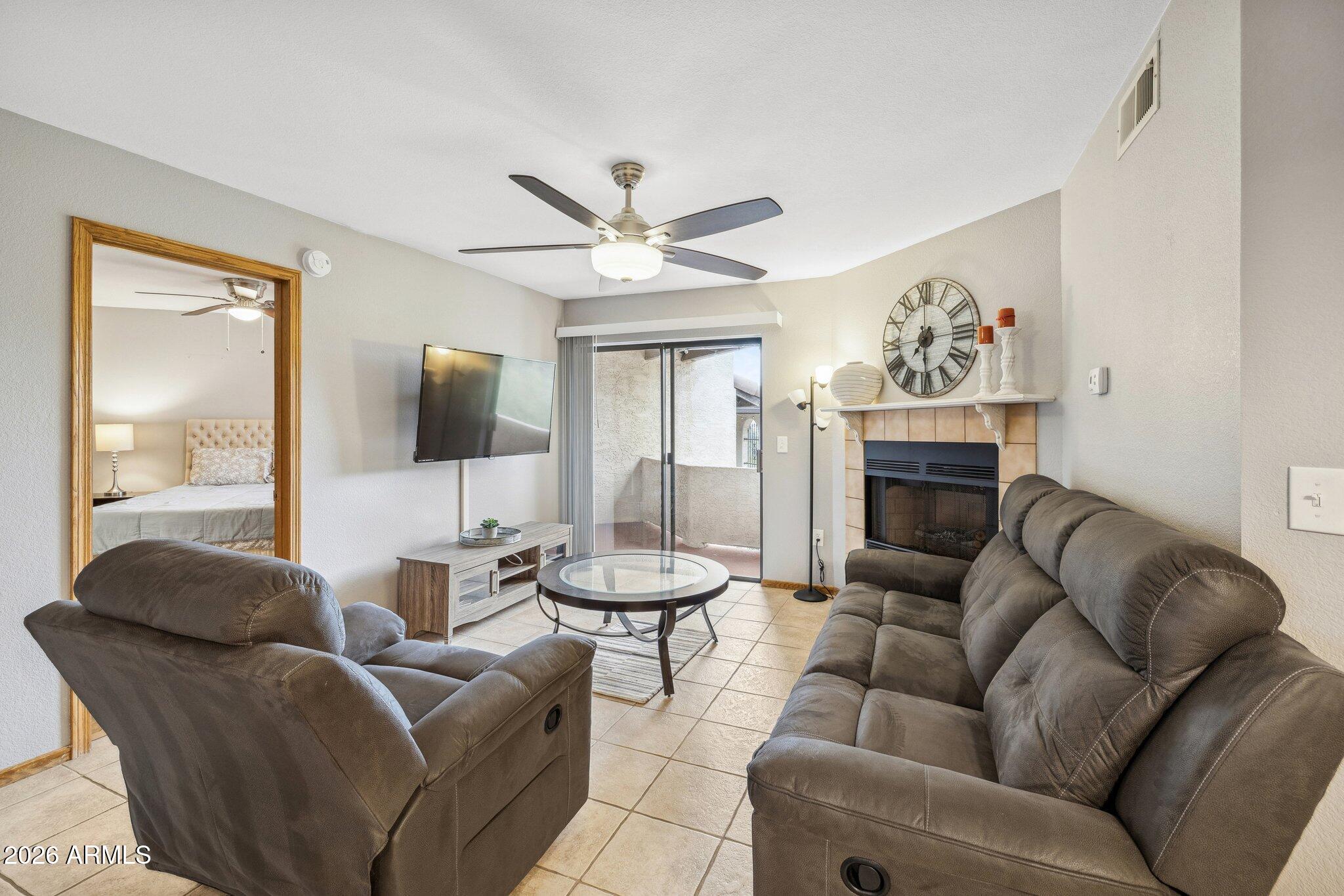 FOUNTAIN HILLS CONDOMINIUMS UNIT 101-106 201-206 - Residential