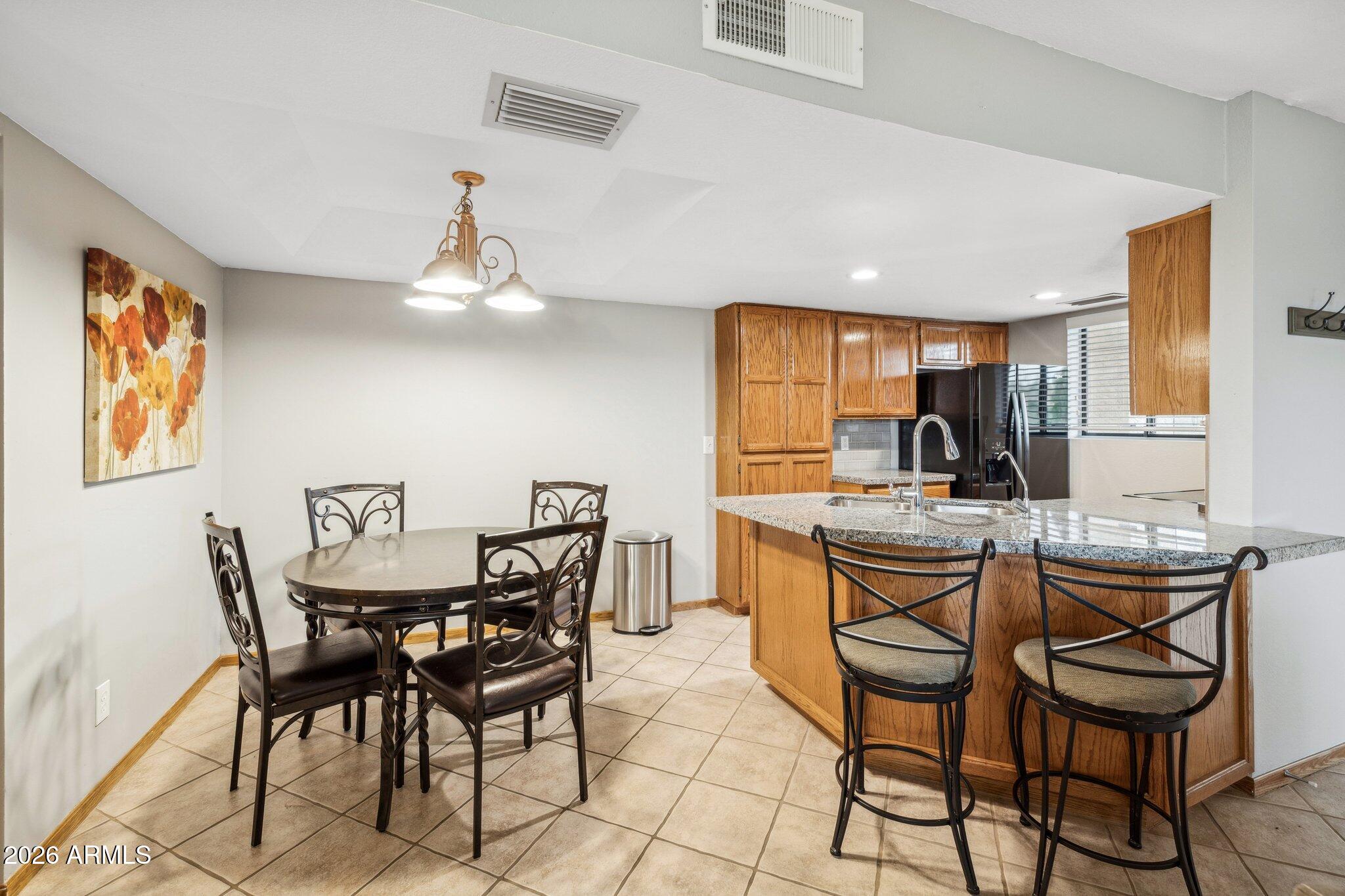 FOUNTAIN HILLS CONDOMINIUMS UNIT 101-106 201-206 - Residential