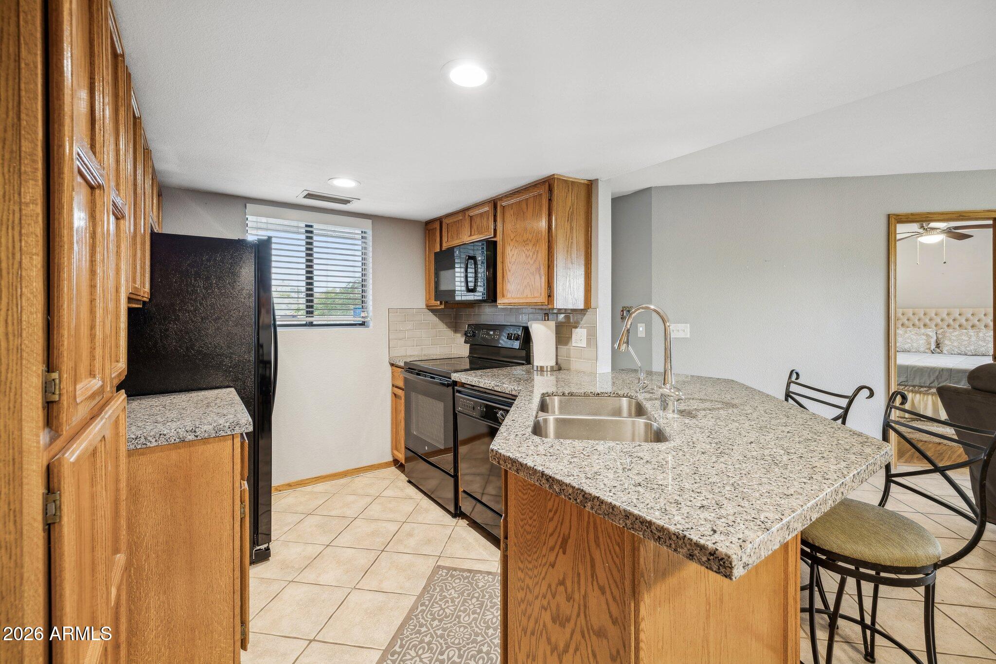 FOUNTAIN HILLS CONDOMINIUMS UNIT 101-106 201-206 - Residential