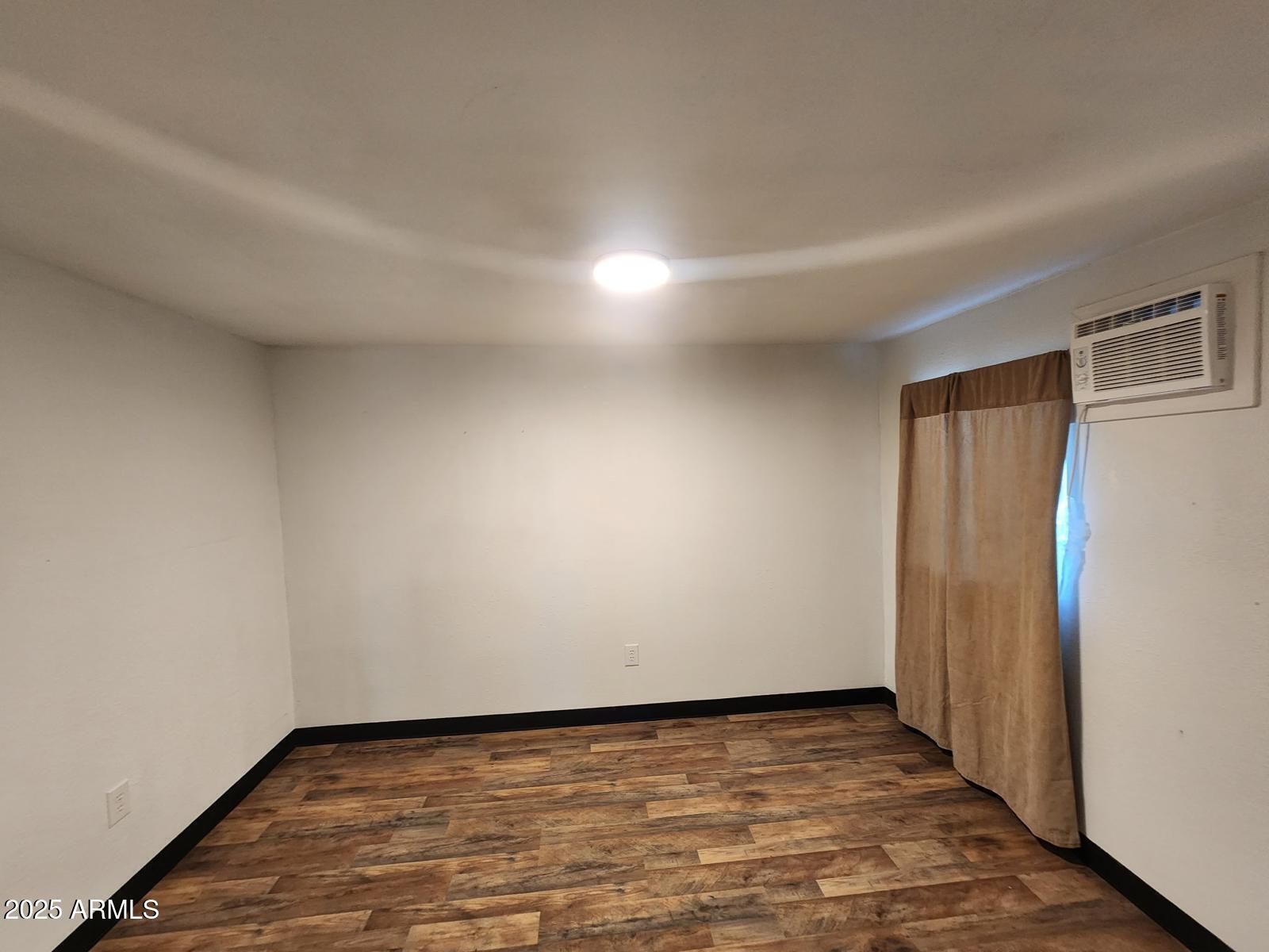 10301 E Illini Street