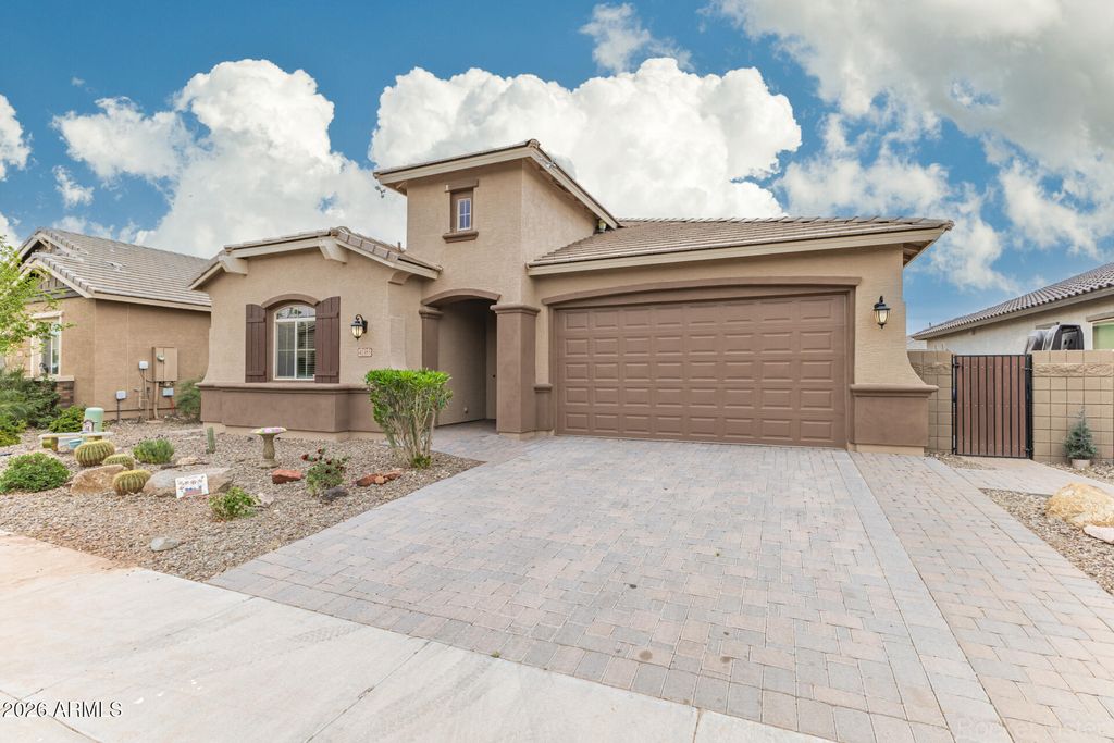 Photo of 41385 W Centennial Drive, Maricopa, AZ 85138 (MLS # 6996782)