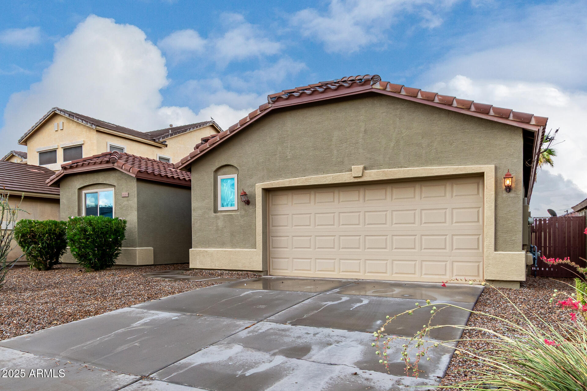 18305 N LARKSPUR Drive