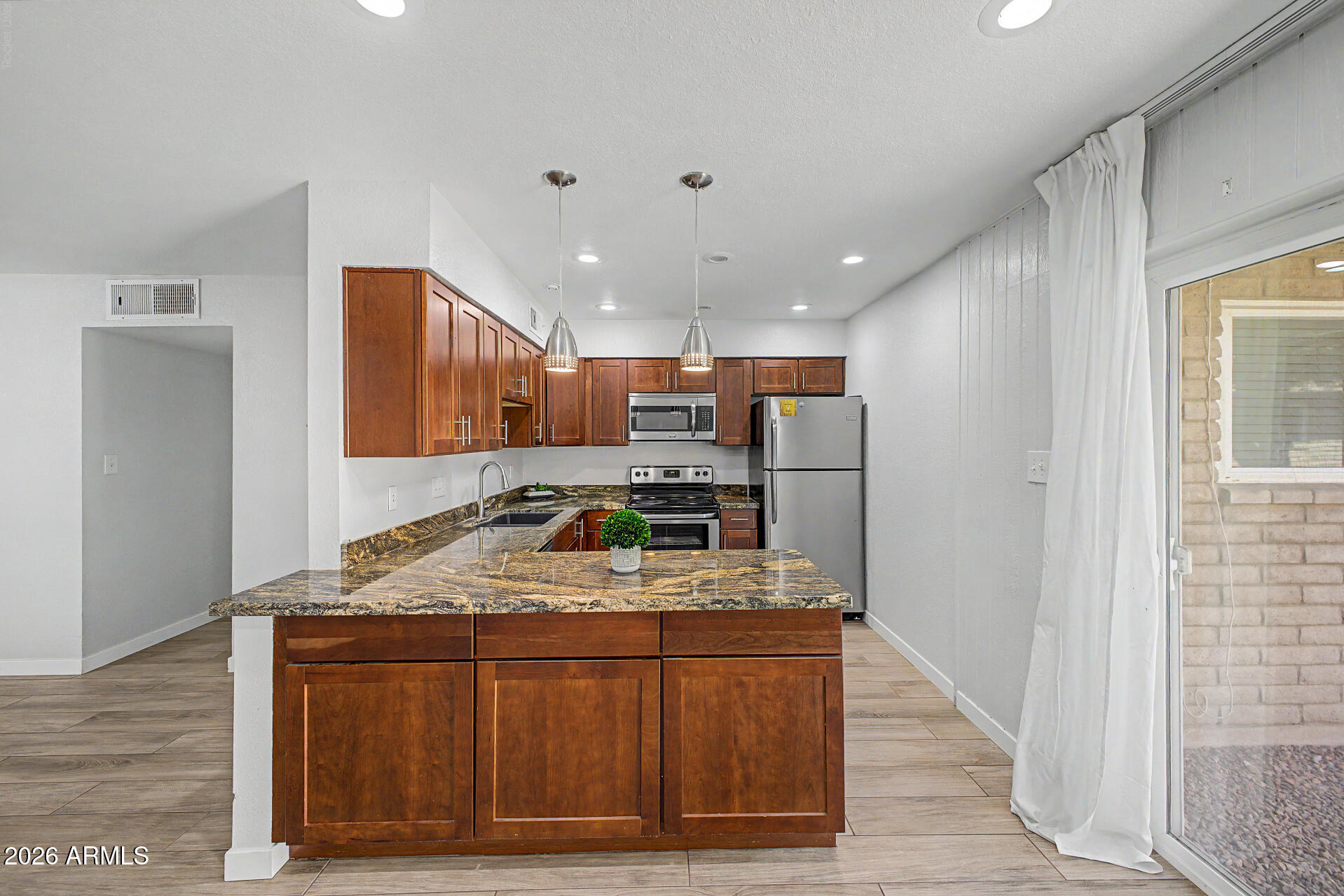 2015 E SOUTHERN Avenue 12