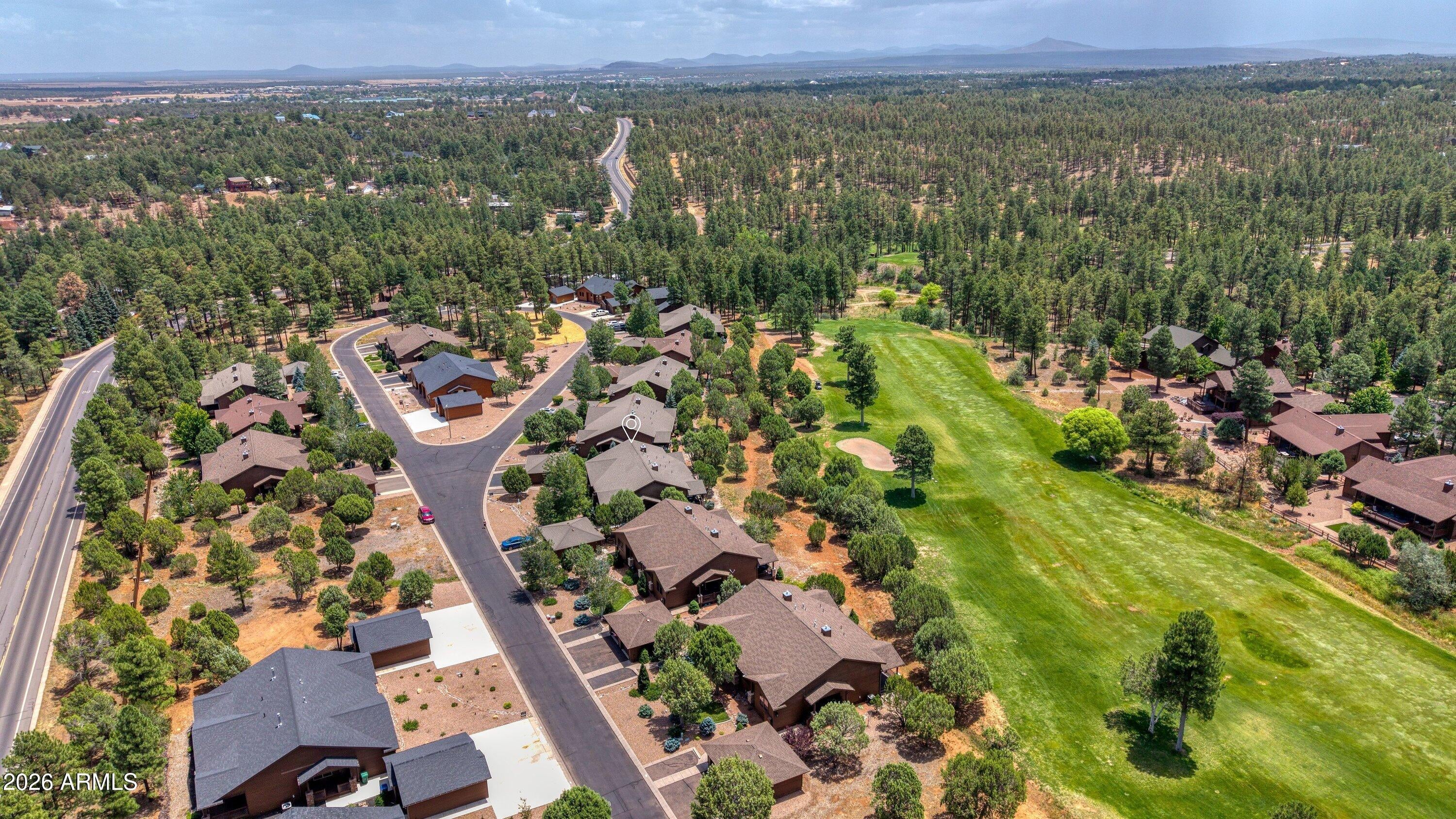 2821 W VILLA Loop