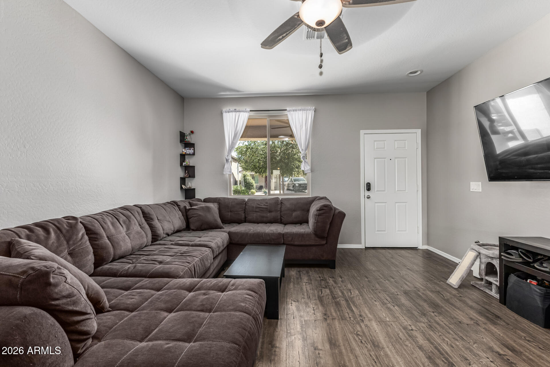 11526 W Ventura Street